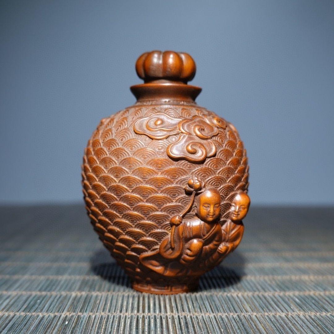 Botella de rapé China Vintage Rara Talla de Madera Auspiciosa Niños Nubes en Bueno estado para la venta en 景德镇市, CN