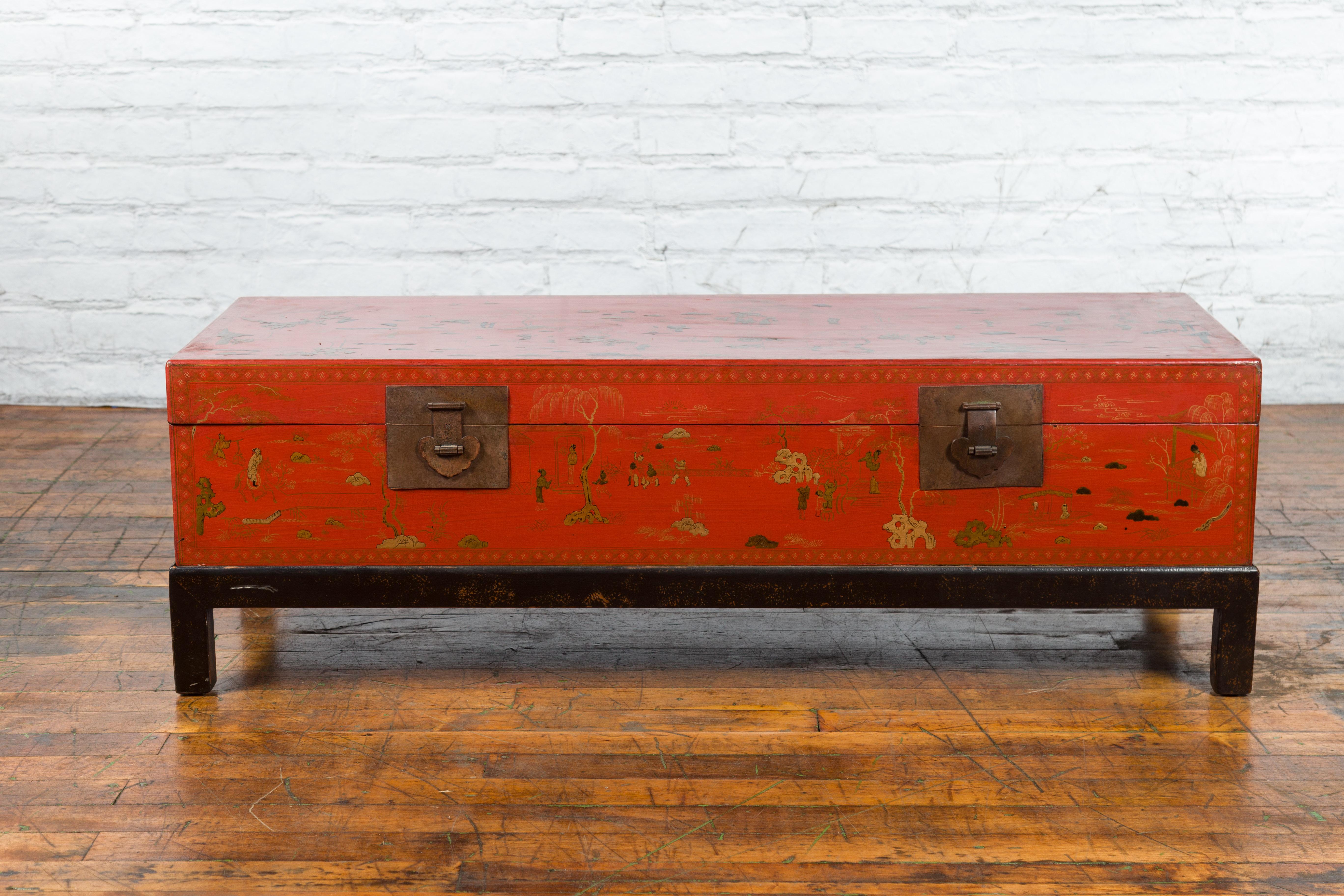 Chinese Vintage Red Lacquered Trunk on Black Base with Gilded Chinoiserie Décor In Good Condition In Yonkers, NY