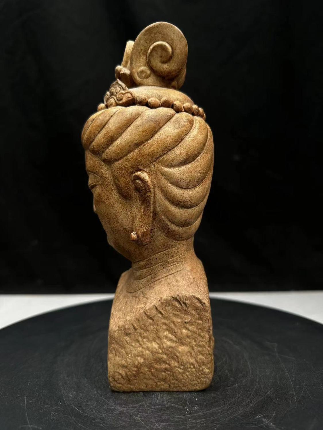 Pierre Sculpture chinoise en pierre de la grotte de Dunhuang Mogao Tête d'Apsara en vente