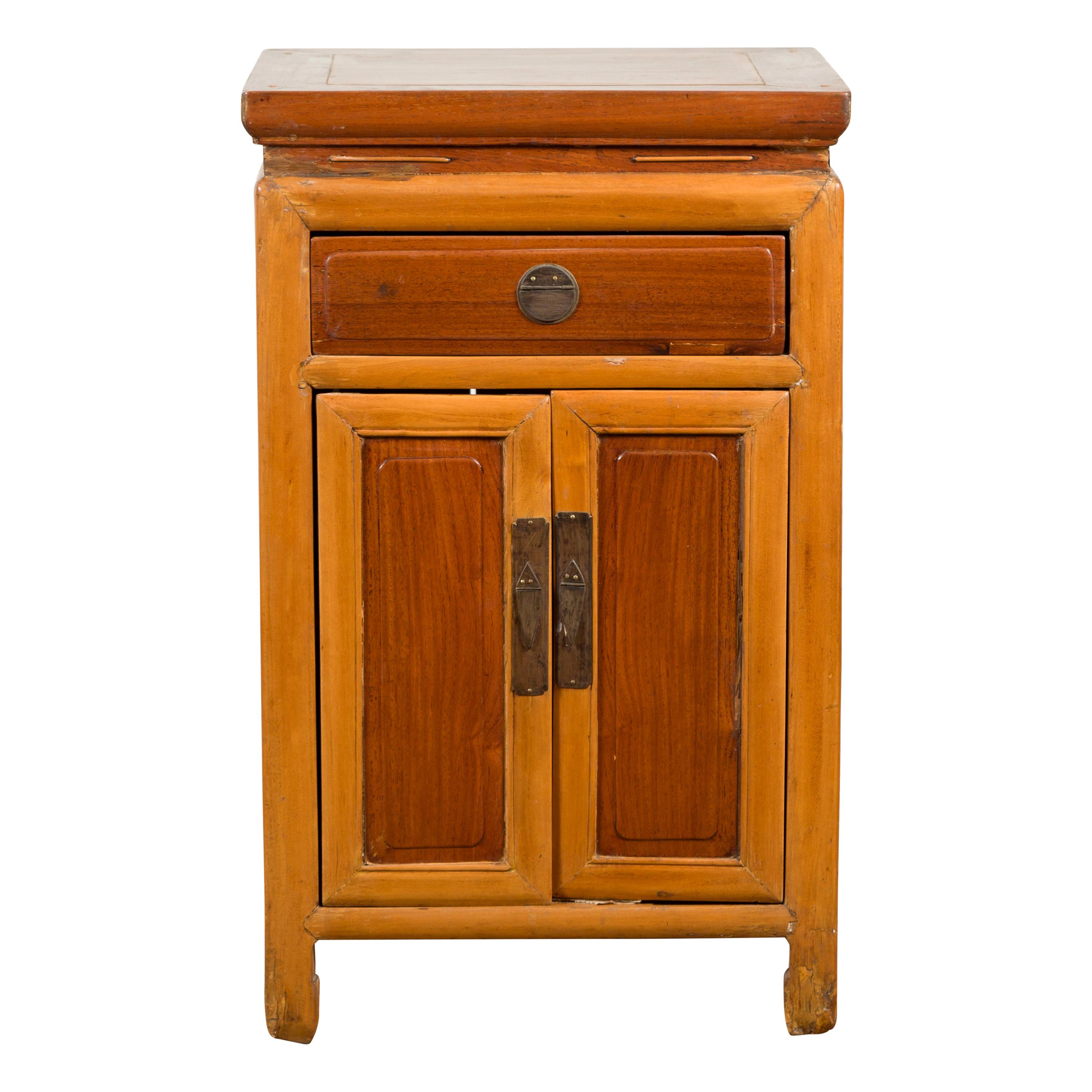 Chinese Vintage Two-Toned Side Table with Single Drawer and Double Doors For Sale