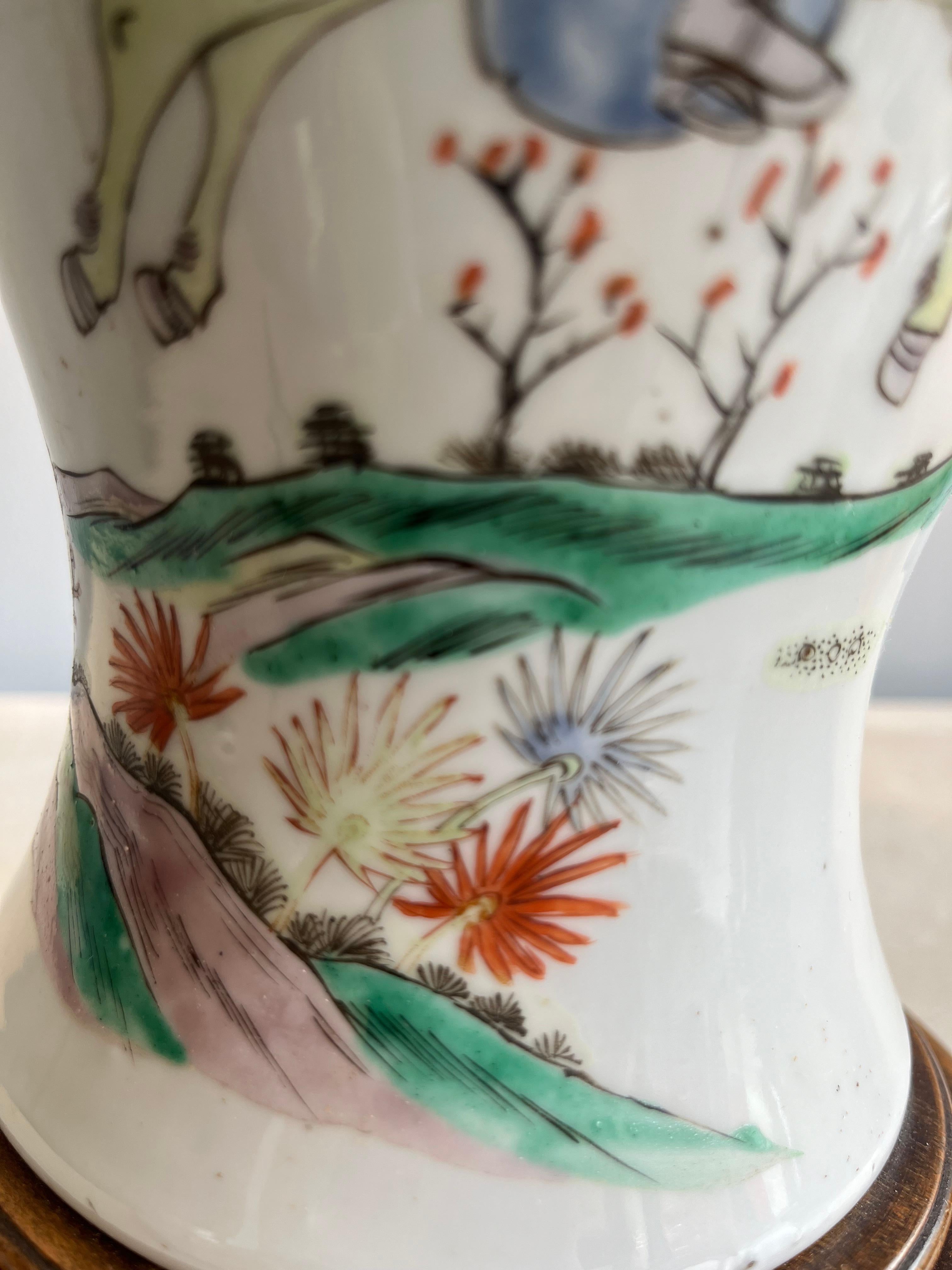 Vaso guerriero cinese montato come lampada Dinastia Qing famille Verte XIX secolo in vendita 7