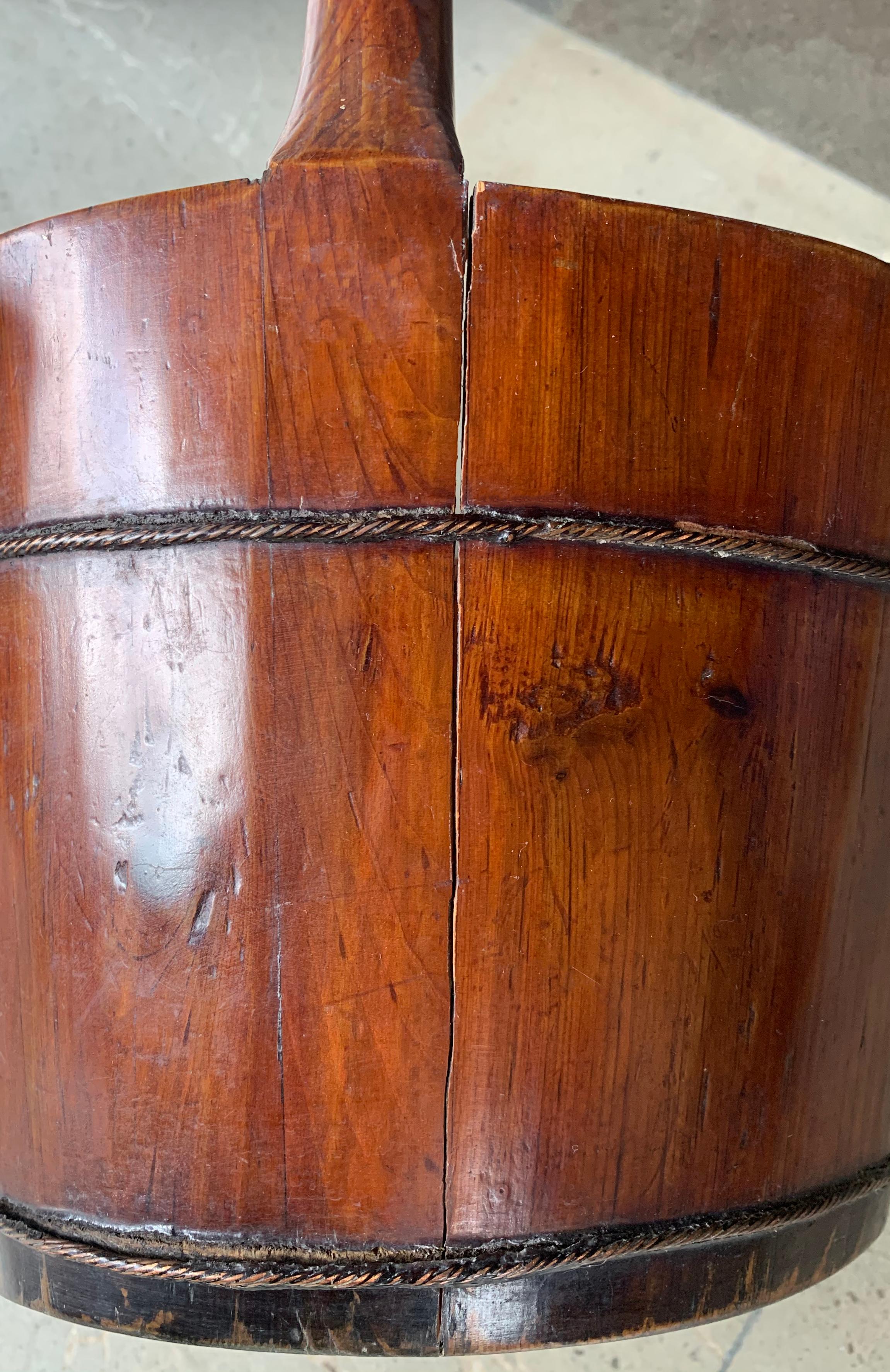 Chinese Water Bucket Hand-Made from Wood, Early 20th Century In Fair Condition For Sale In Jimbaran, Bali