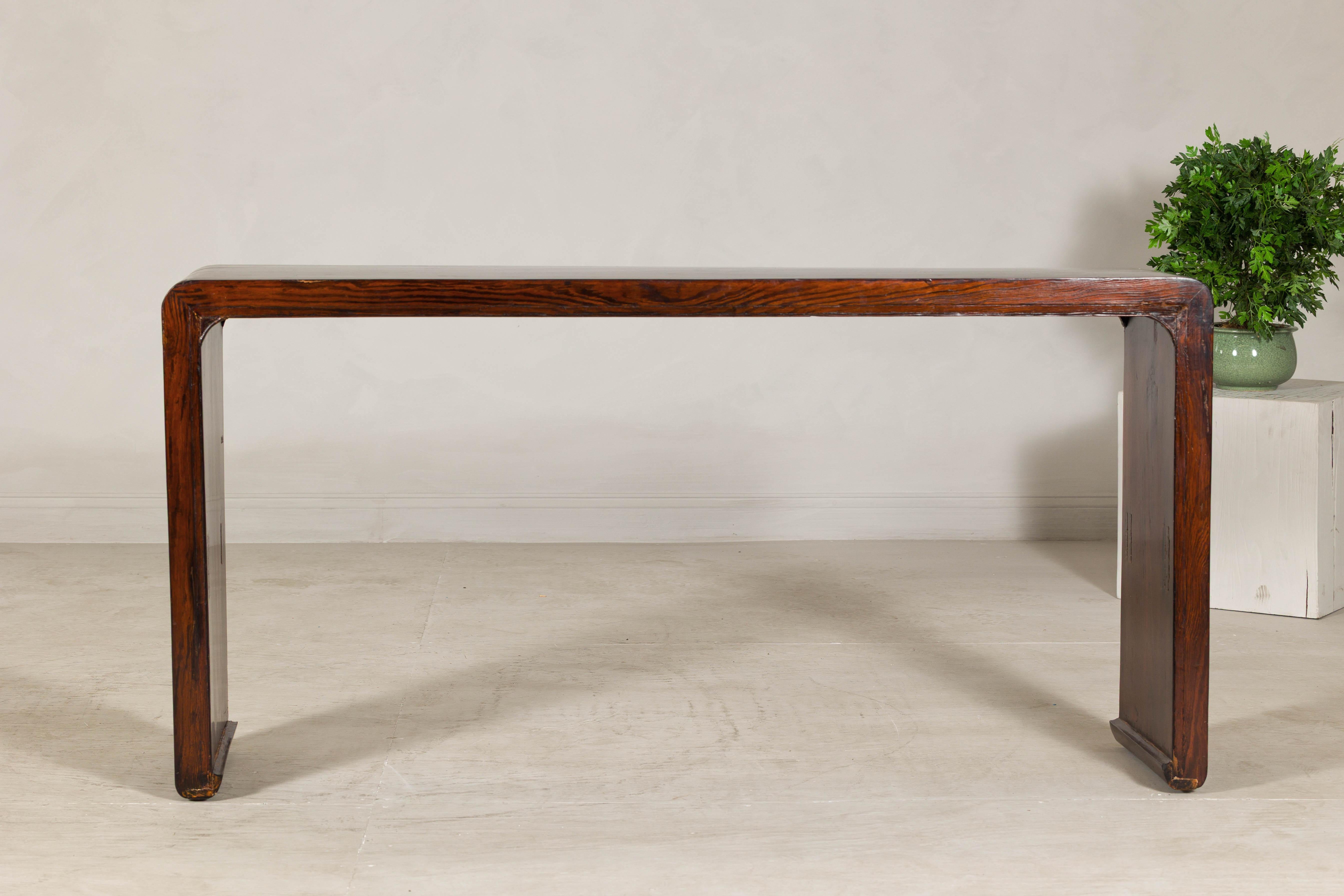 Chinese Waterfall Console Table in Dark Wood with Scrolling Ends, circa 1900 For Sale 4