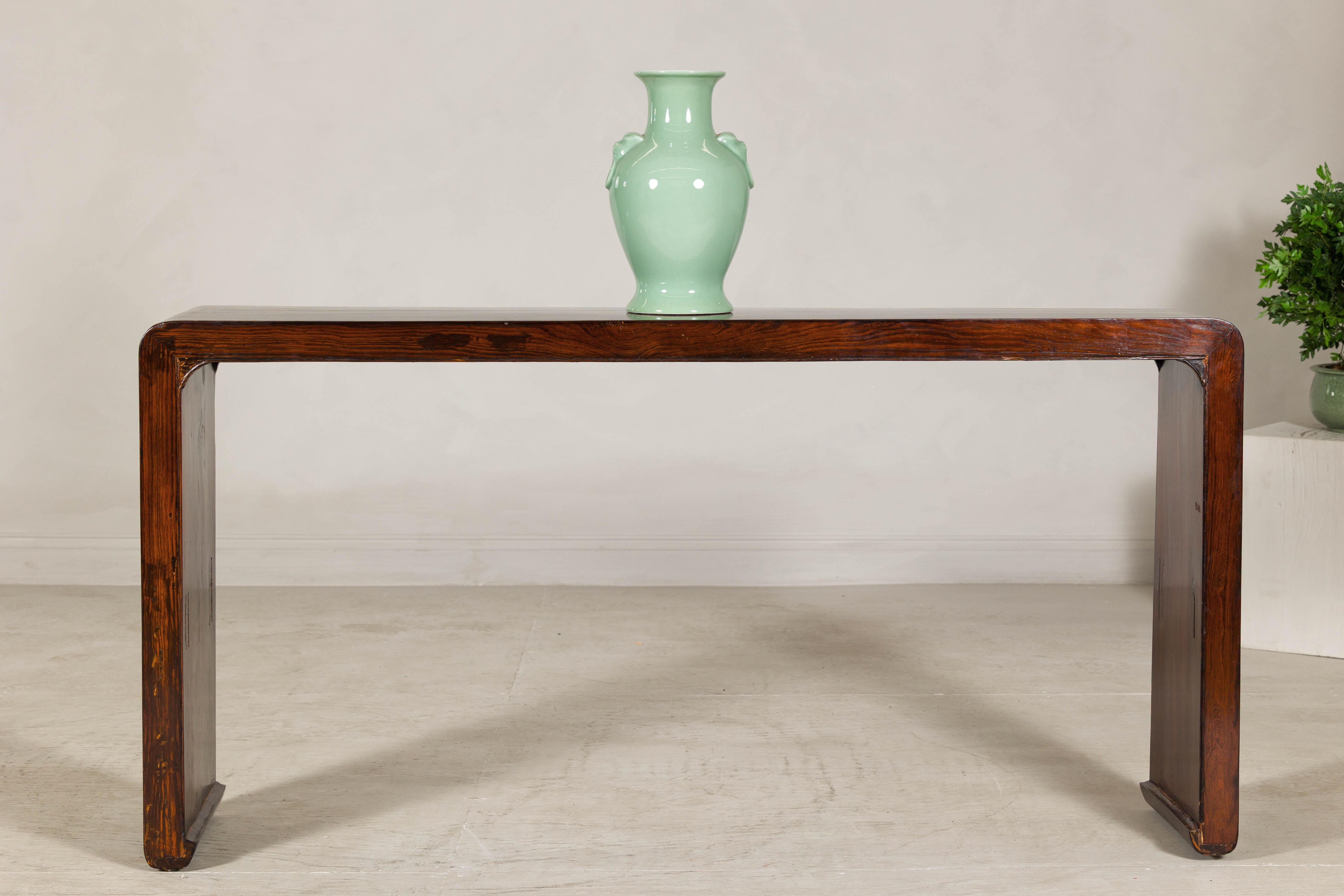 Chinese Waterfall Console Table in Dark Wood with Scrolling Ends, circa 1900 For Sale 1
