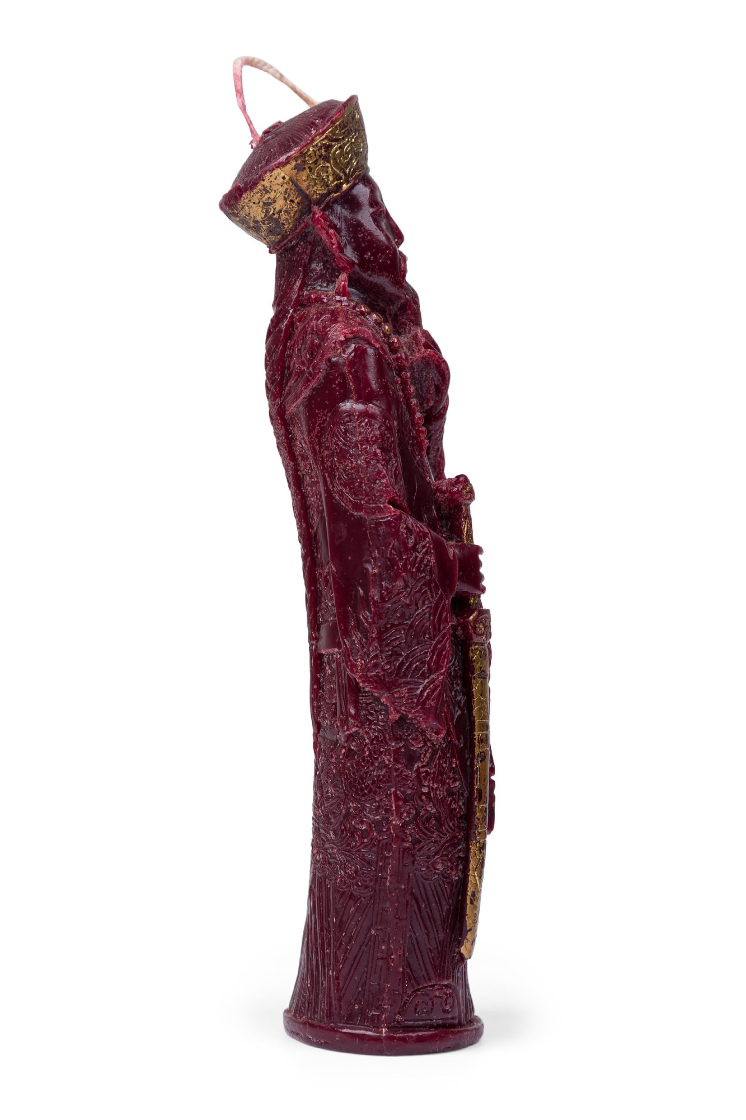 Dorato Chinese Wax Candle Figure Depicting an Emperor in vendita