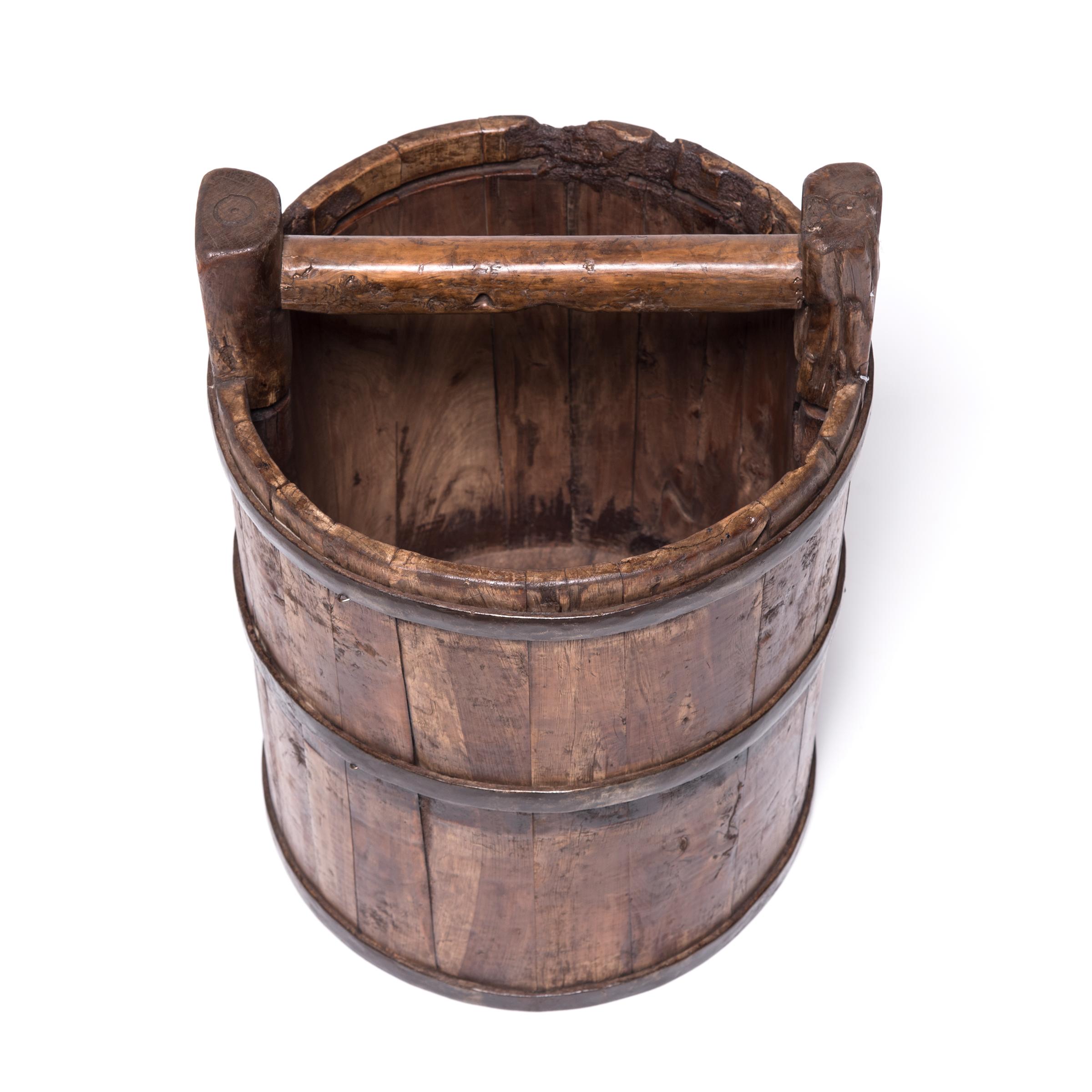 cylinder well bucket