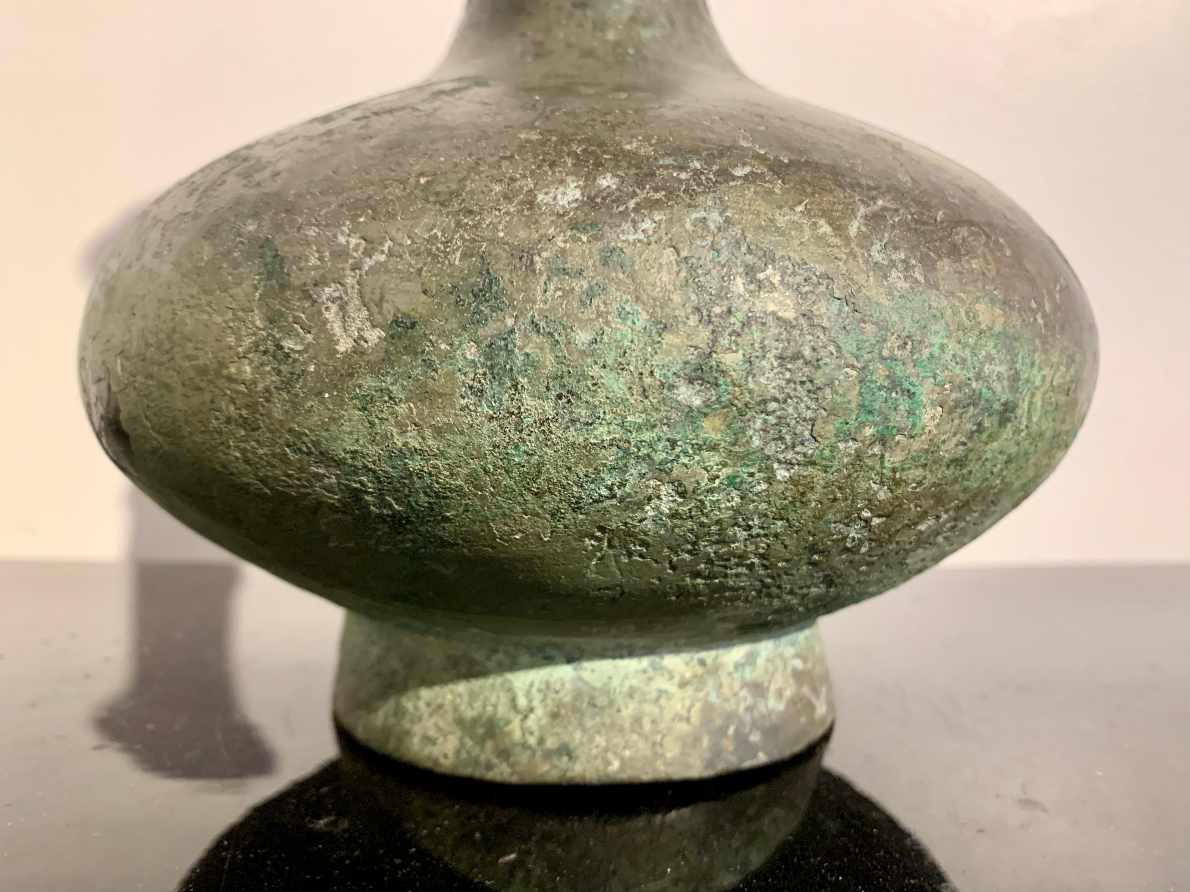 Chinese Western Han Dynasty Bronze Garlic Head Vase, 206 BC - 25 AD For Sale 1