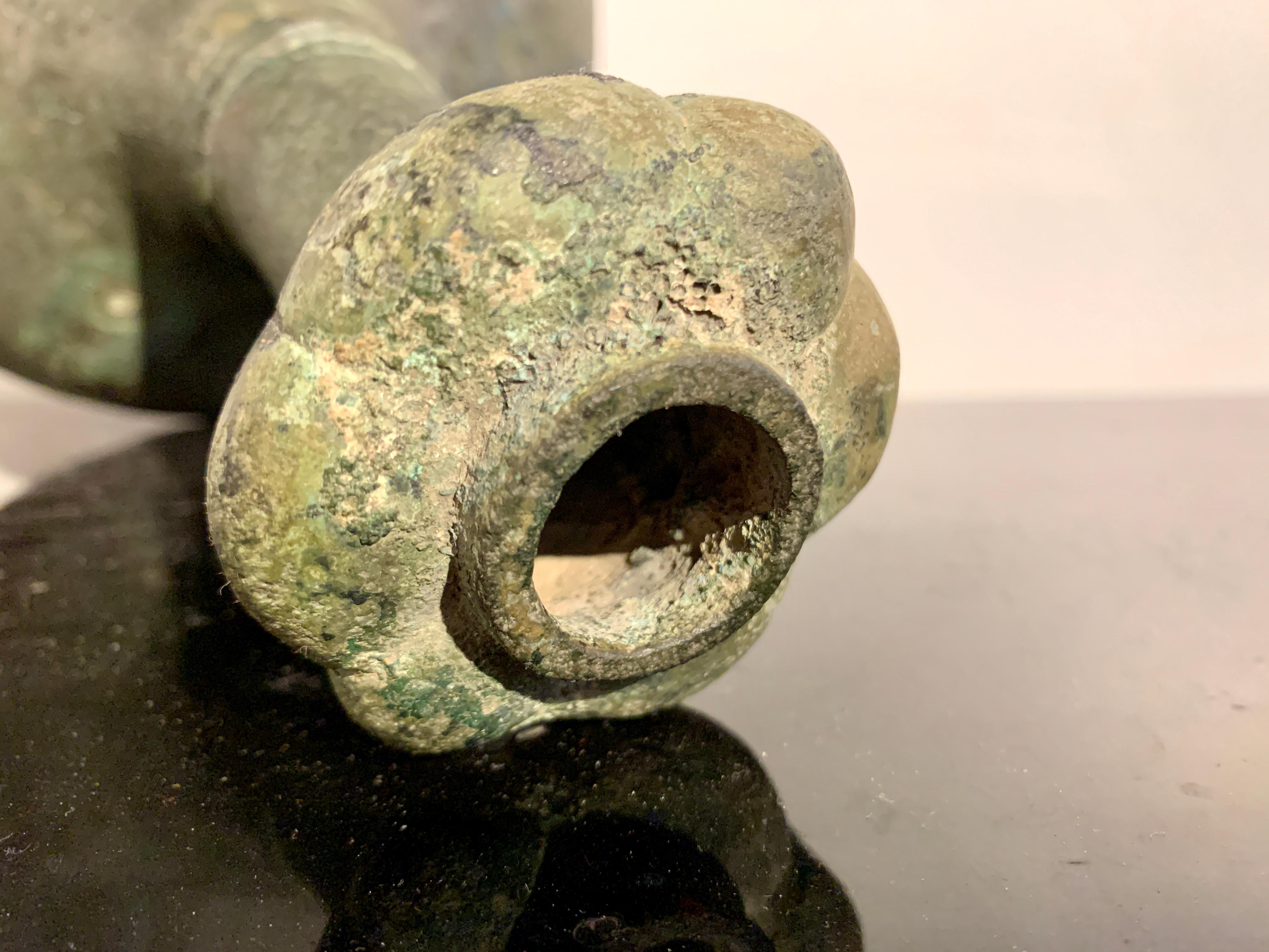 Chinese Western Han Dynasty Bronze Garlic Head Vase, 206 BC - 25 AD For Sale 4
