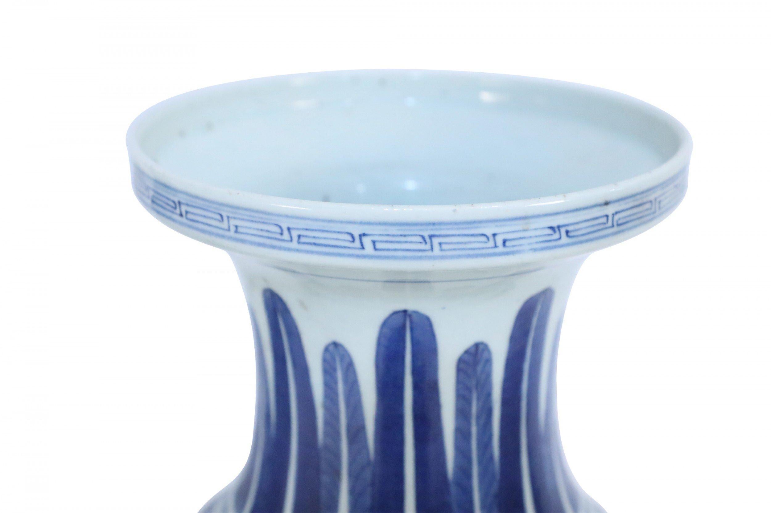 Chinese White and Blue Feather and Floral Motif Porcelain Urn For Sale 3