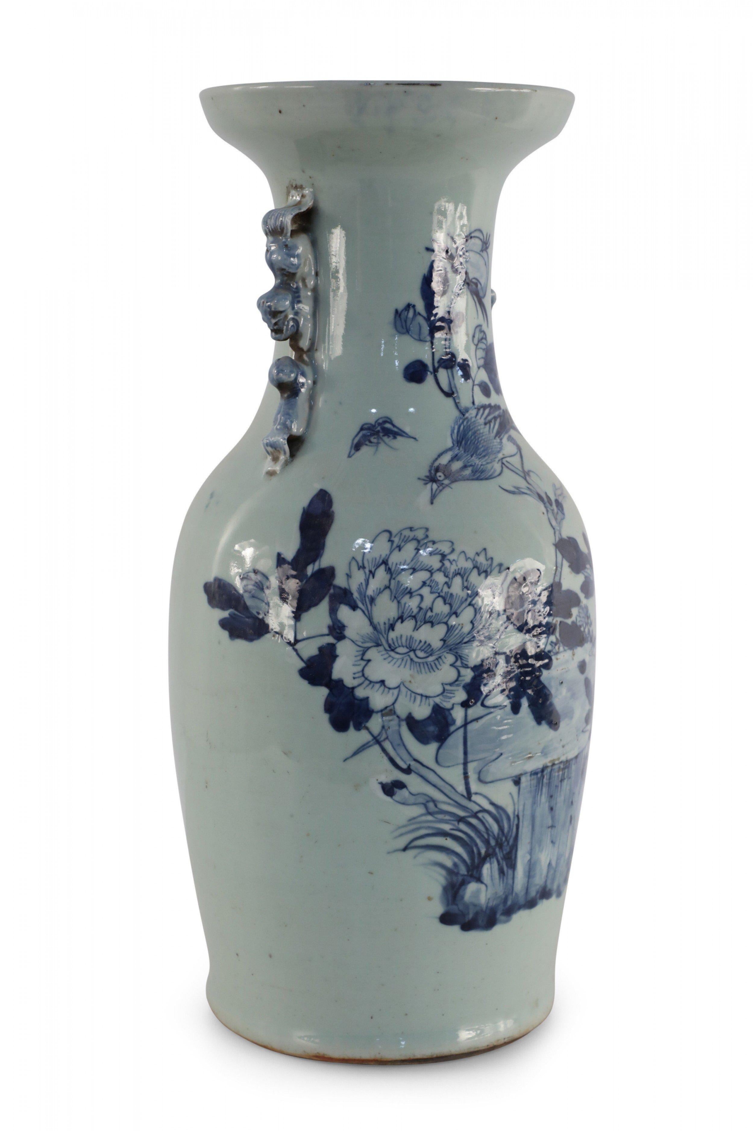 Chinese White and Blue Natural Design Porcelain Urn For Sale 3