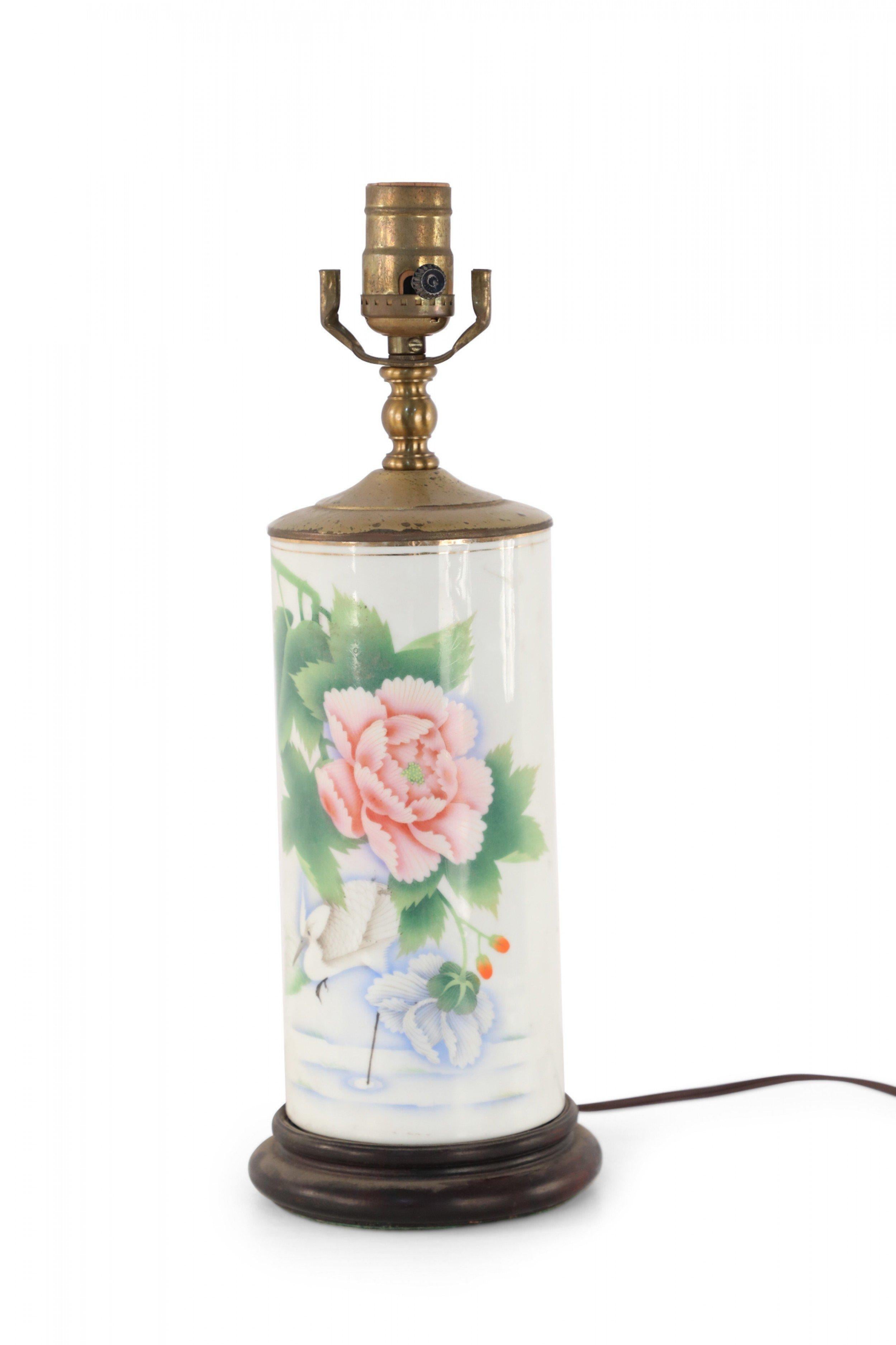 Chinese White and Floral Column Porcelain Table Lamp In Good Condition For Sale In New York, NY