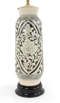 Chinese White And Gray Porcelain Table Lamp