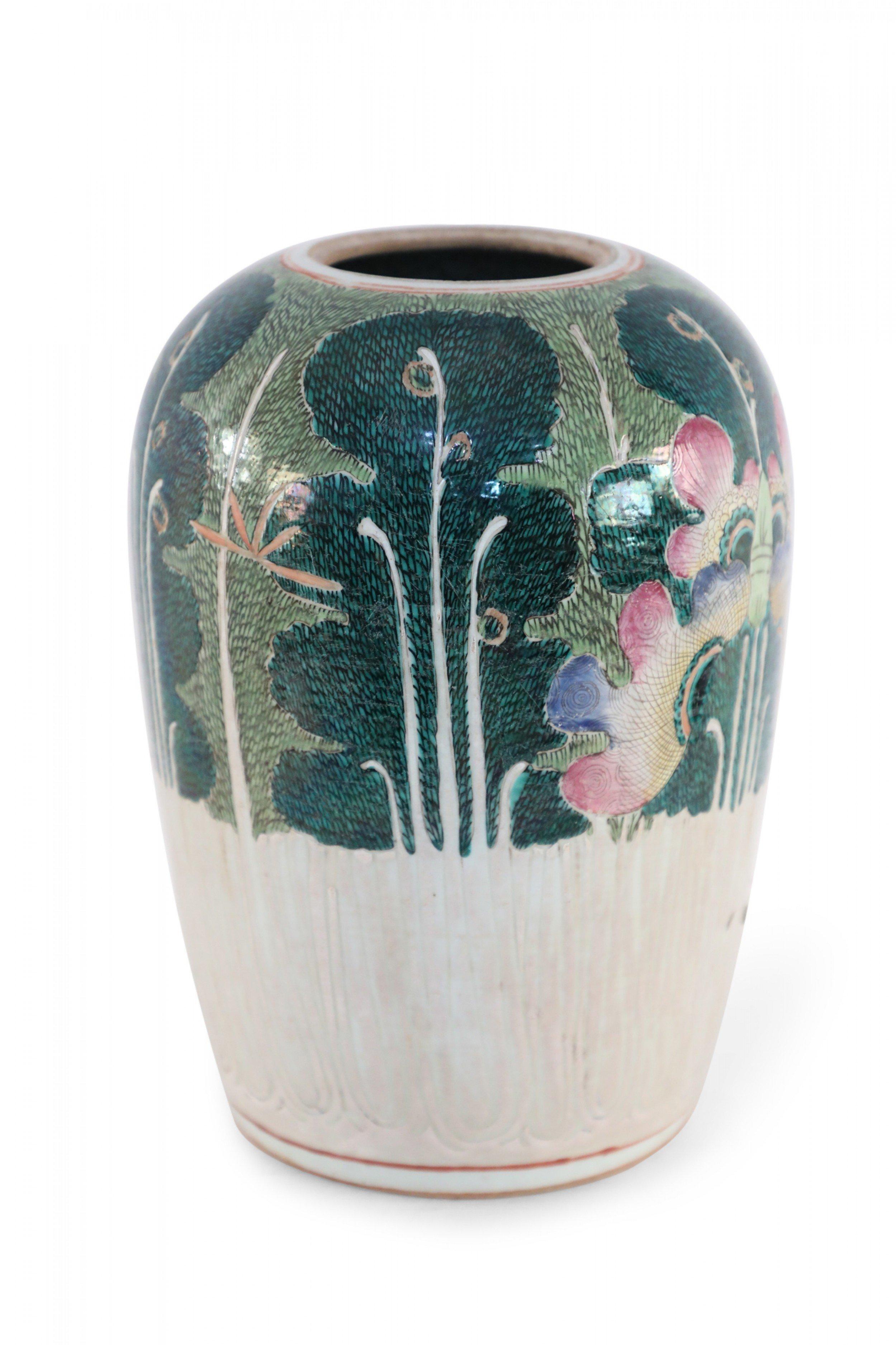 Chinese White and Green Vegetal Winter Melon Porcelain Vase For Sale 2