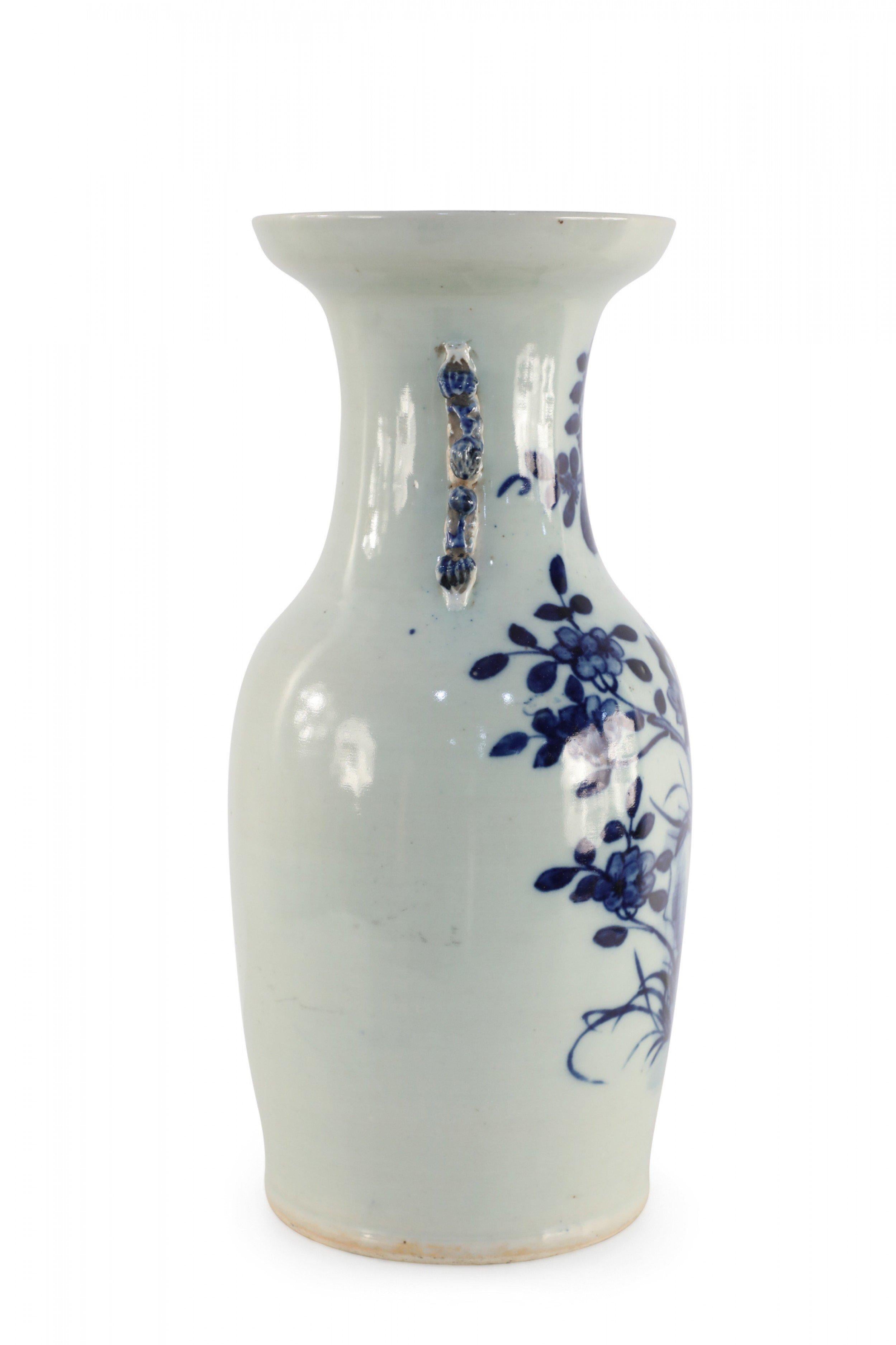 19th Century Chinese White and Navy Blue Botanical Design Porcelain Urn For Sale