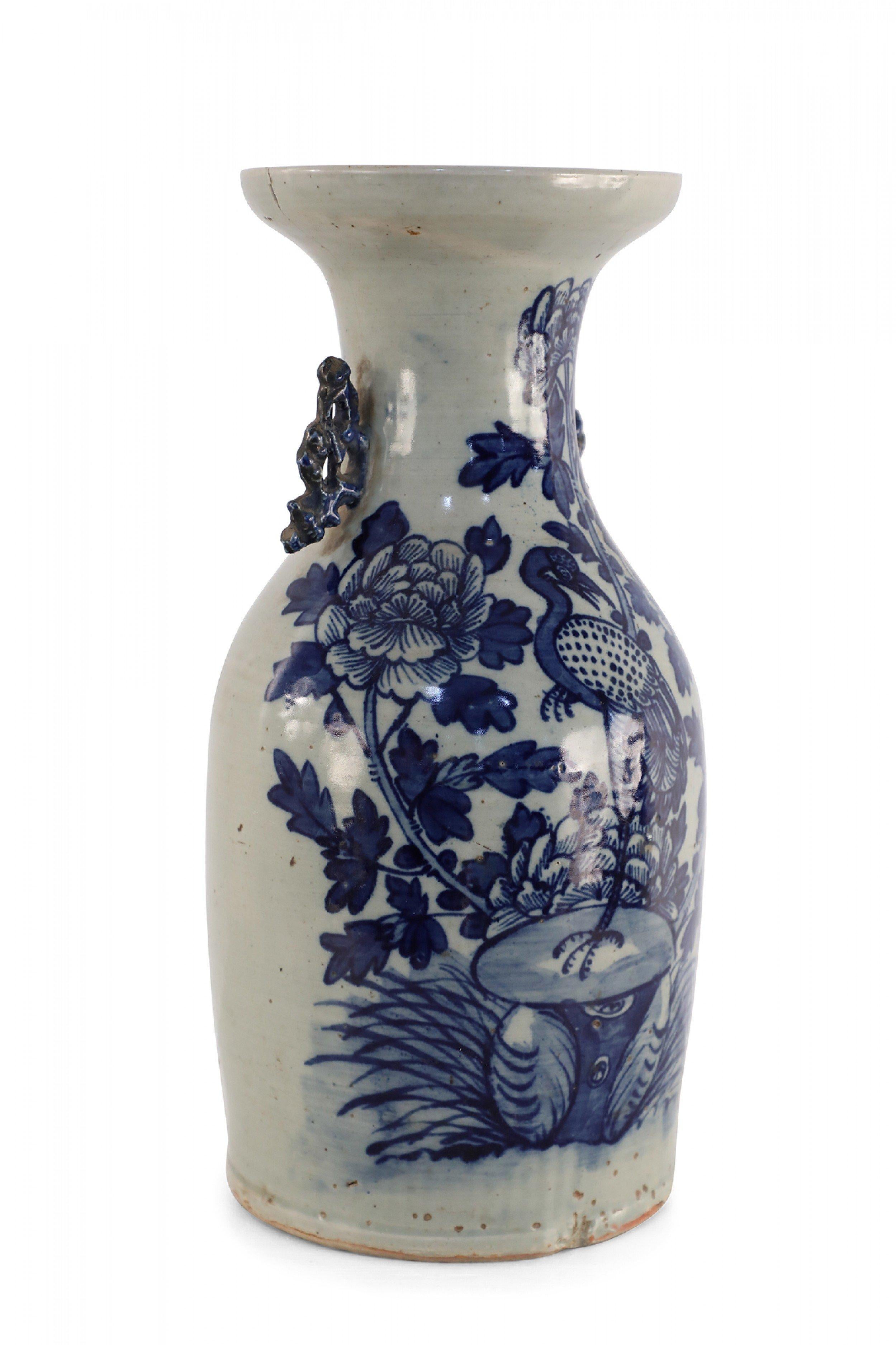 Chinese White and Navy Egret Design Porcelain Urn In Good Condition For Sale In New York, NY