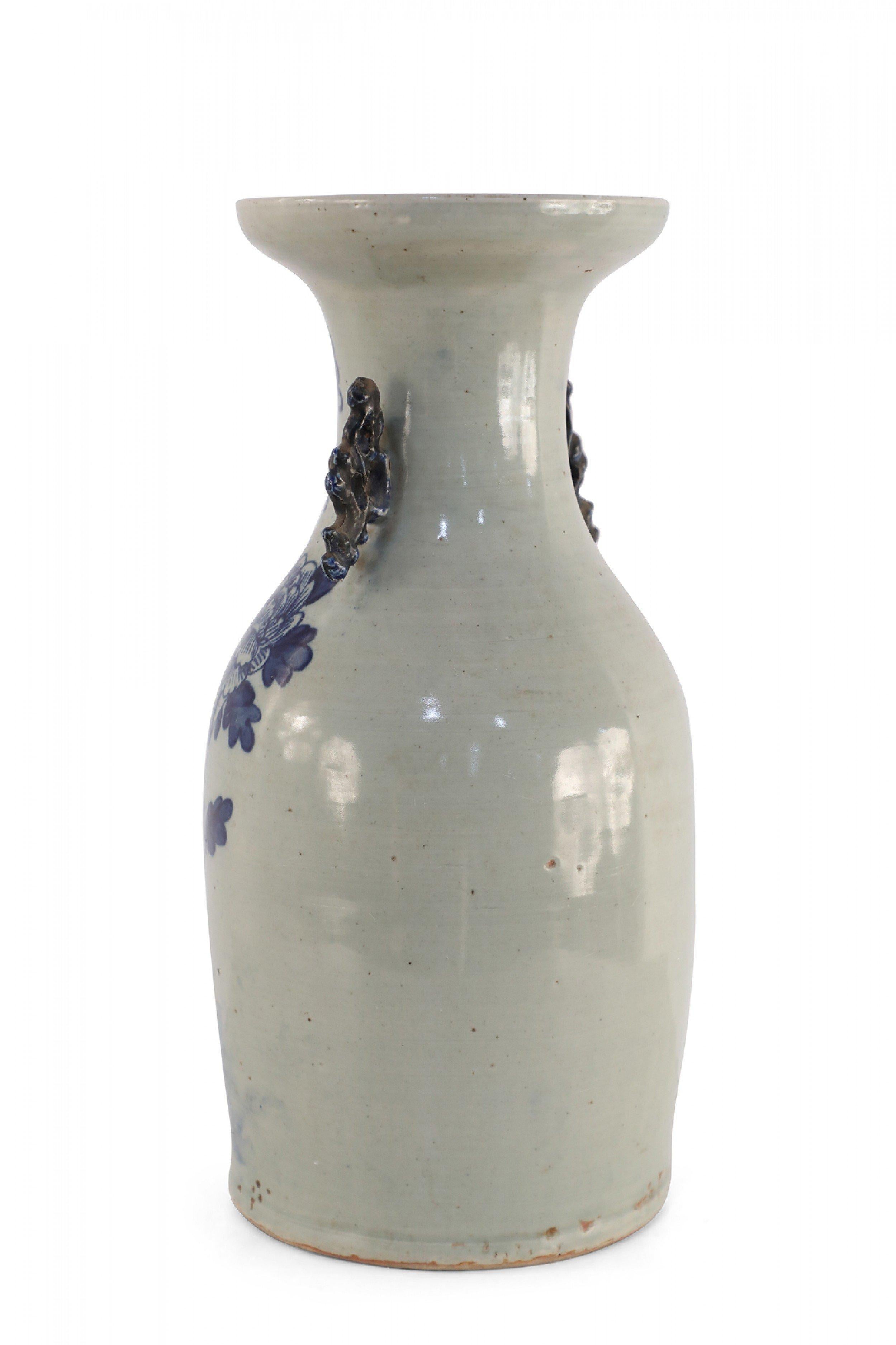 Chinese White and Navy Egret Design Porcelain Urn For Sale 2