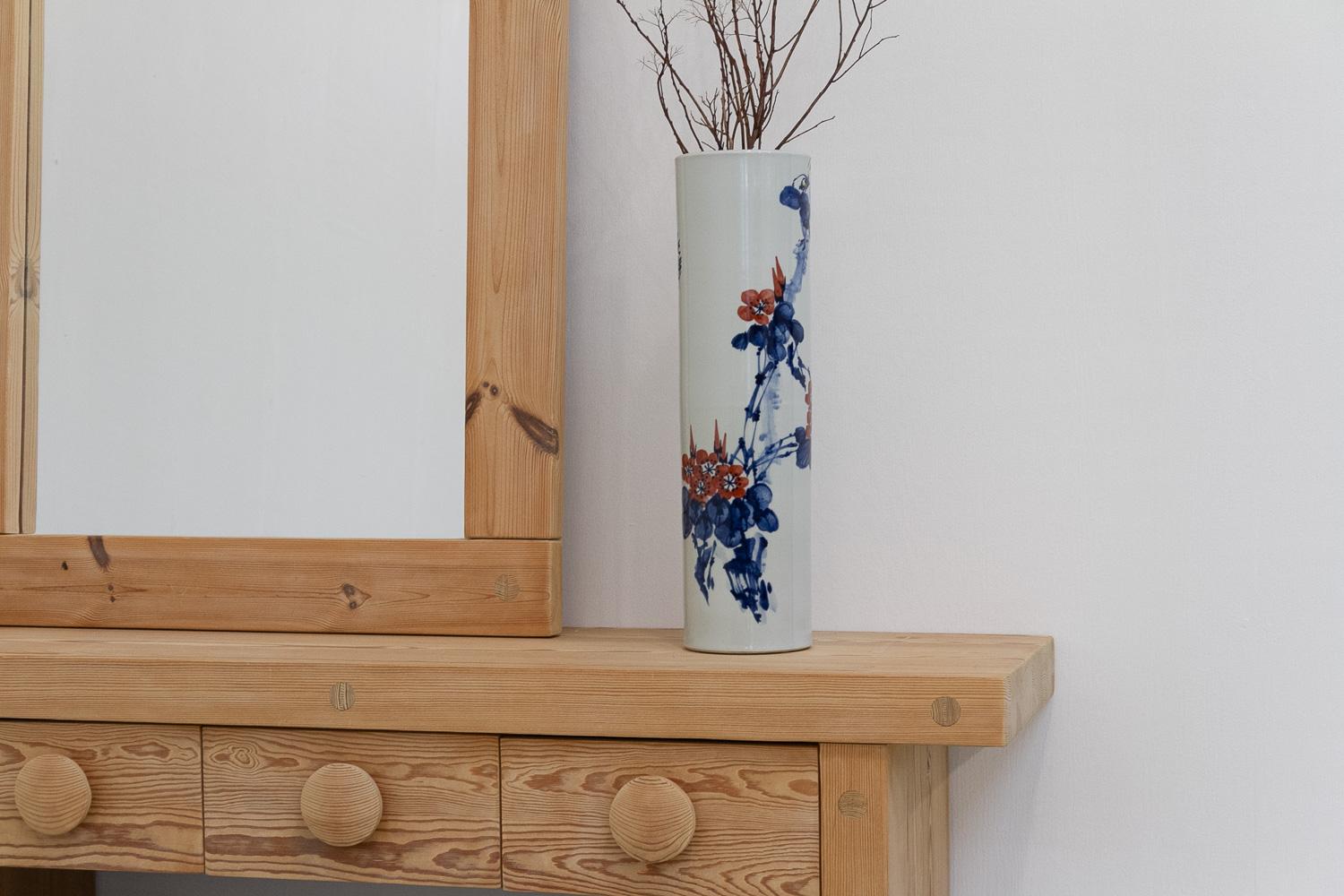 Chinese White, Blue and Red Cylindrical Porcelain Vase, 1970s. 9