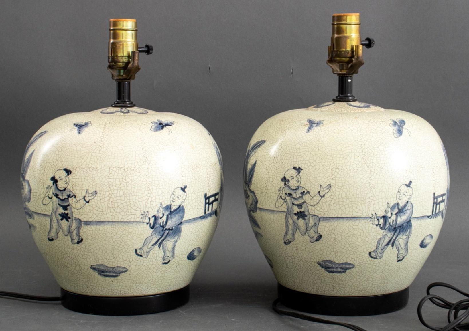 Chinese White & Blue Porcelain Ginger Vase Lamp, Pair For Sale 1