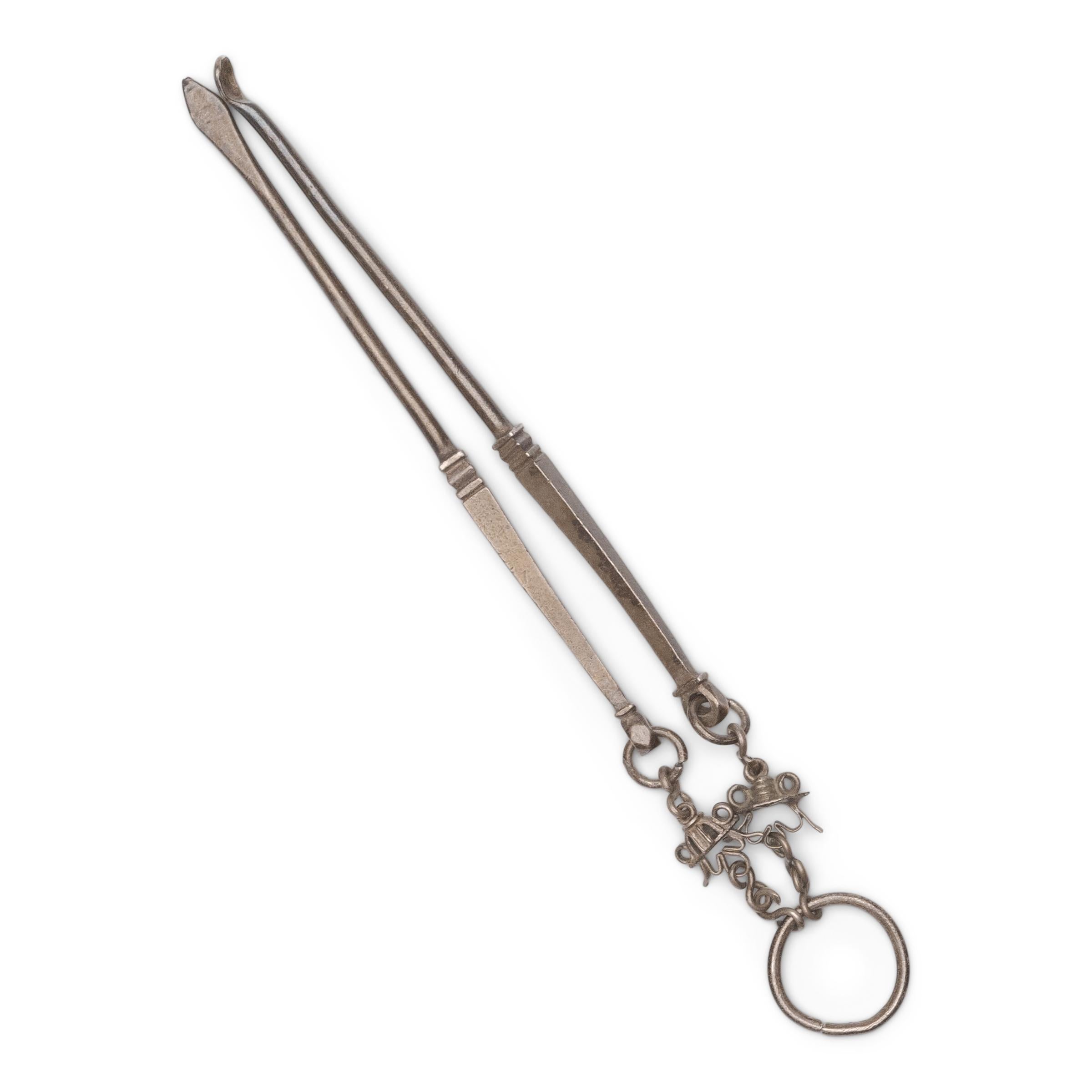 Chinois Set d'outils à opium chinois en laiton blanc, c. C. 1900 en vente