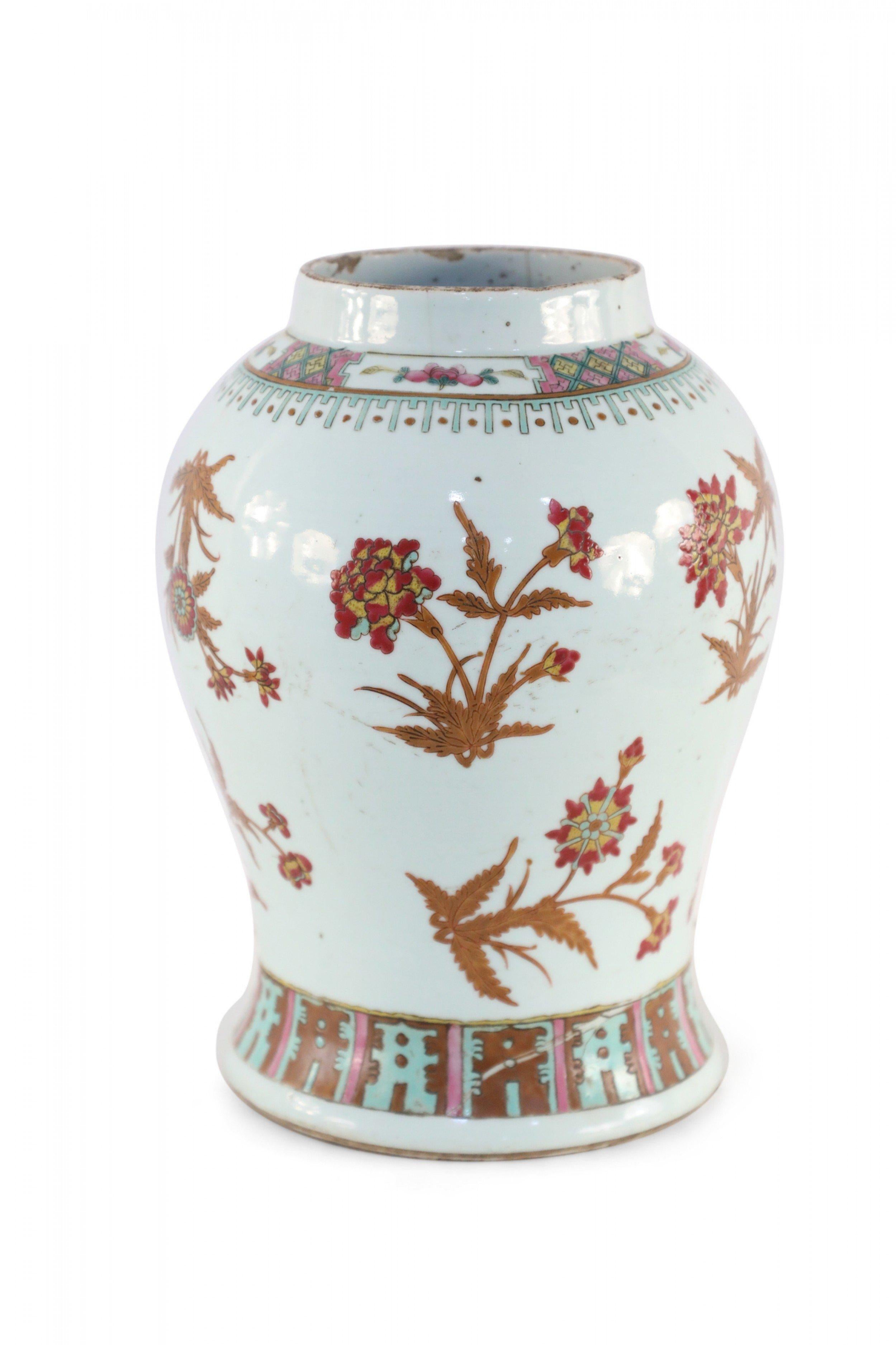 Esportazione cinese Vaso cinese in porcellana con disegno floreale bianco, marrone e rosso in vendita