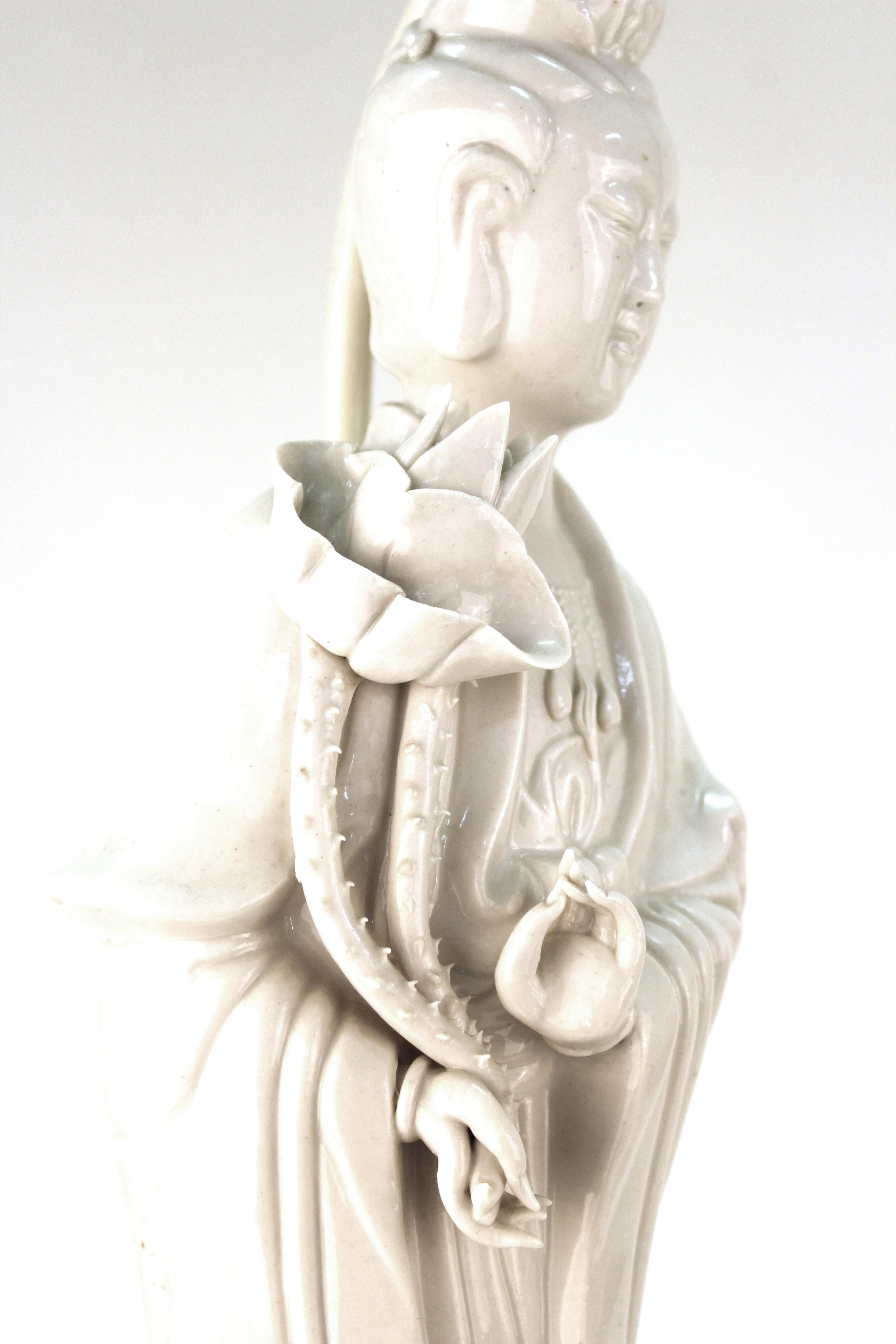 Chinese White Ceramic Guanyin Buddha Table Lamps 3
