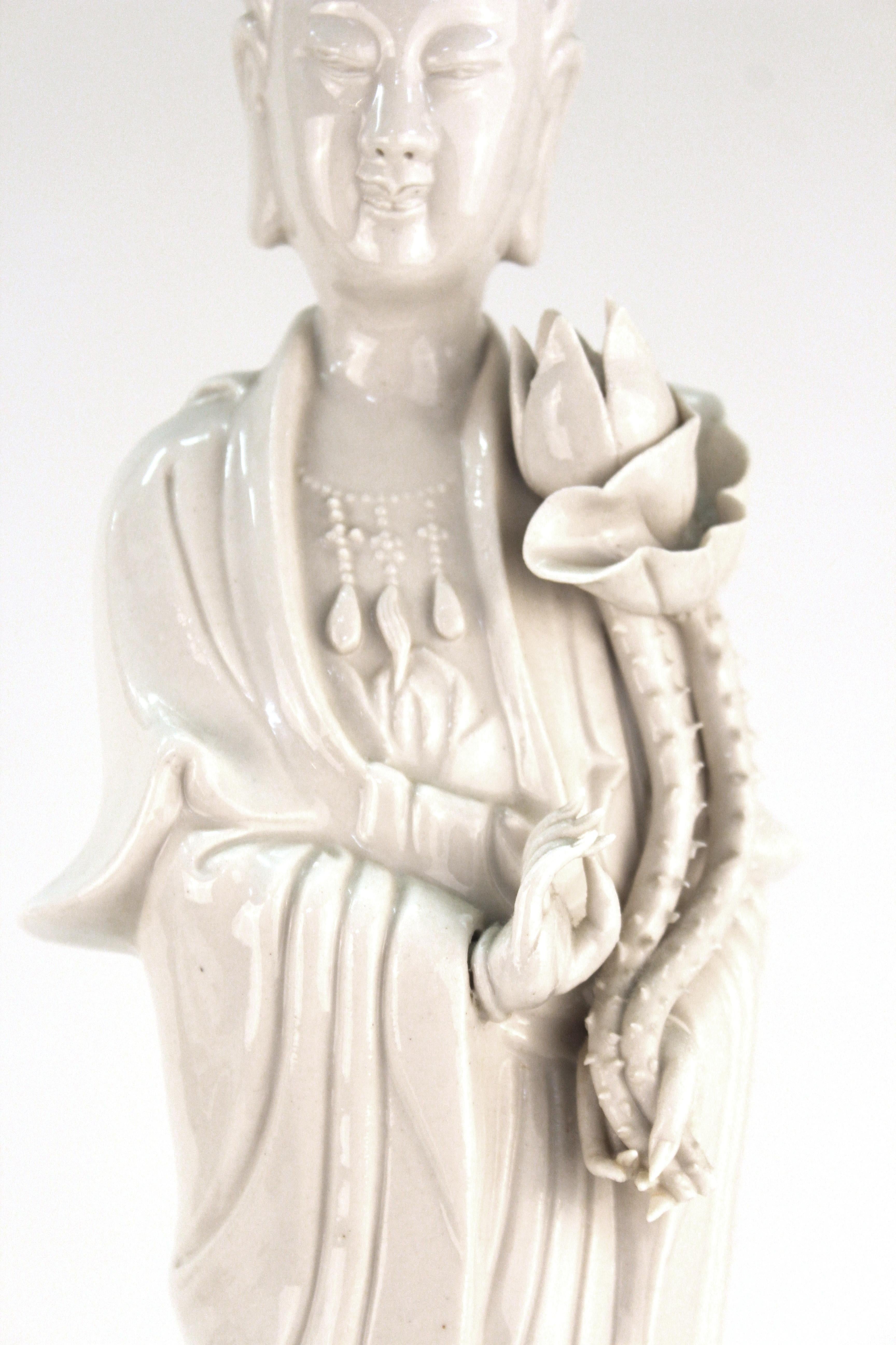 Metal Chinese White Ceramic Guanyin Buddha Table Lamps