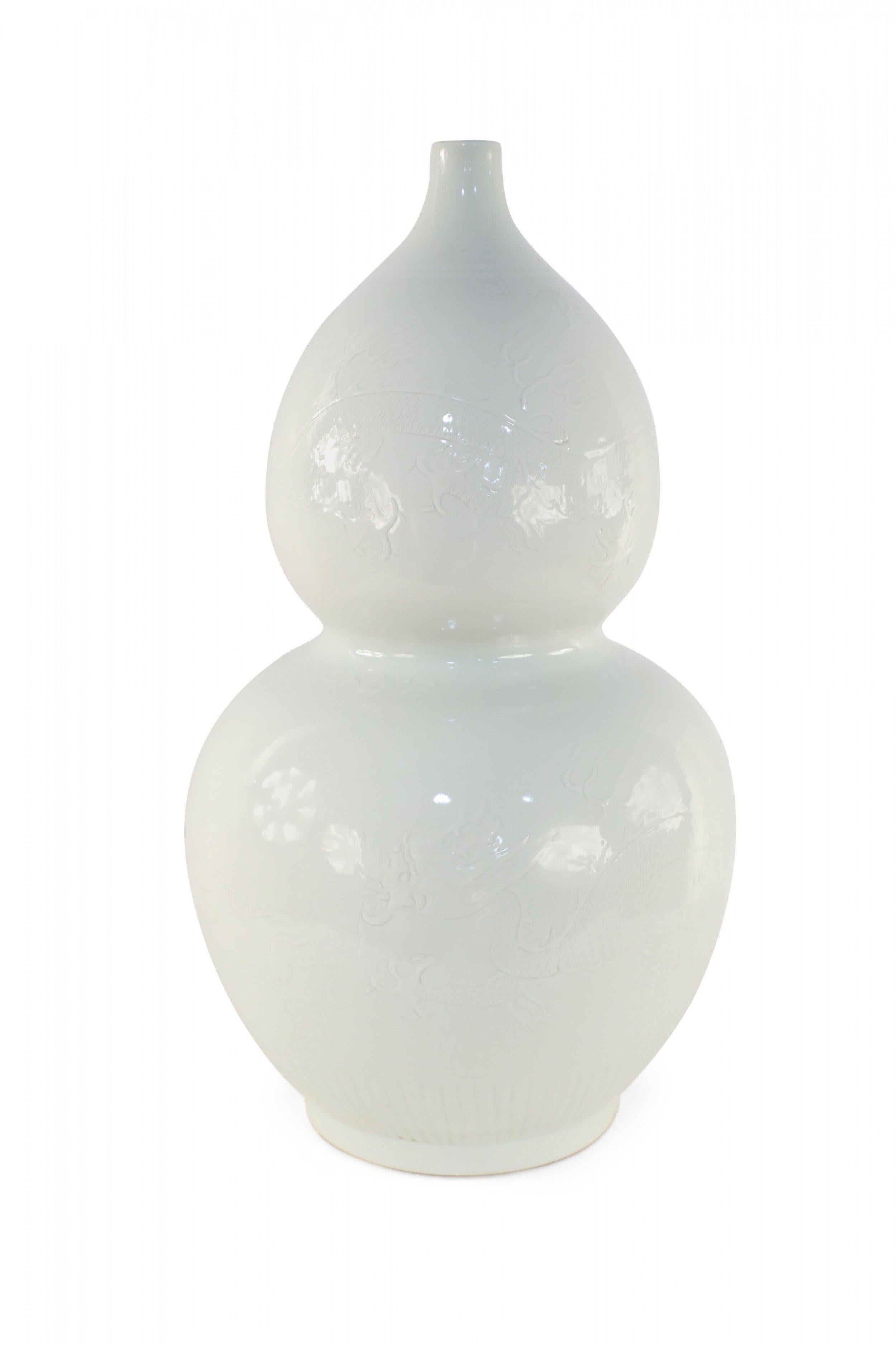 Chinese White Double Gourd Dragon Motif Porcelain Bottle For Sale 1
