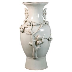 Jarrón de melocotón chino de porcelana blanca esmaltada