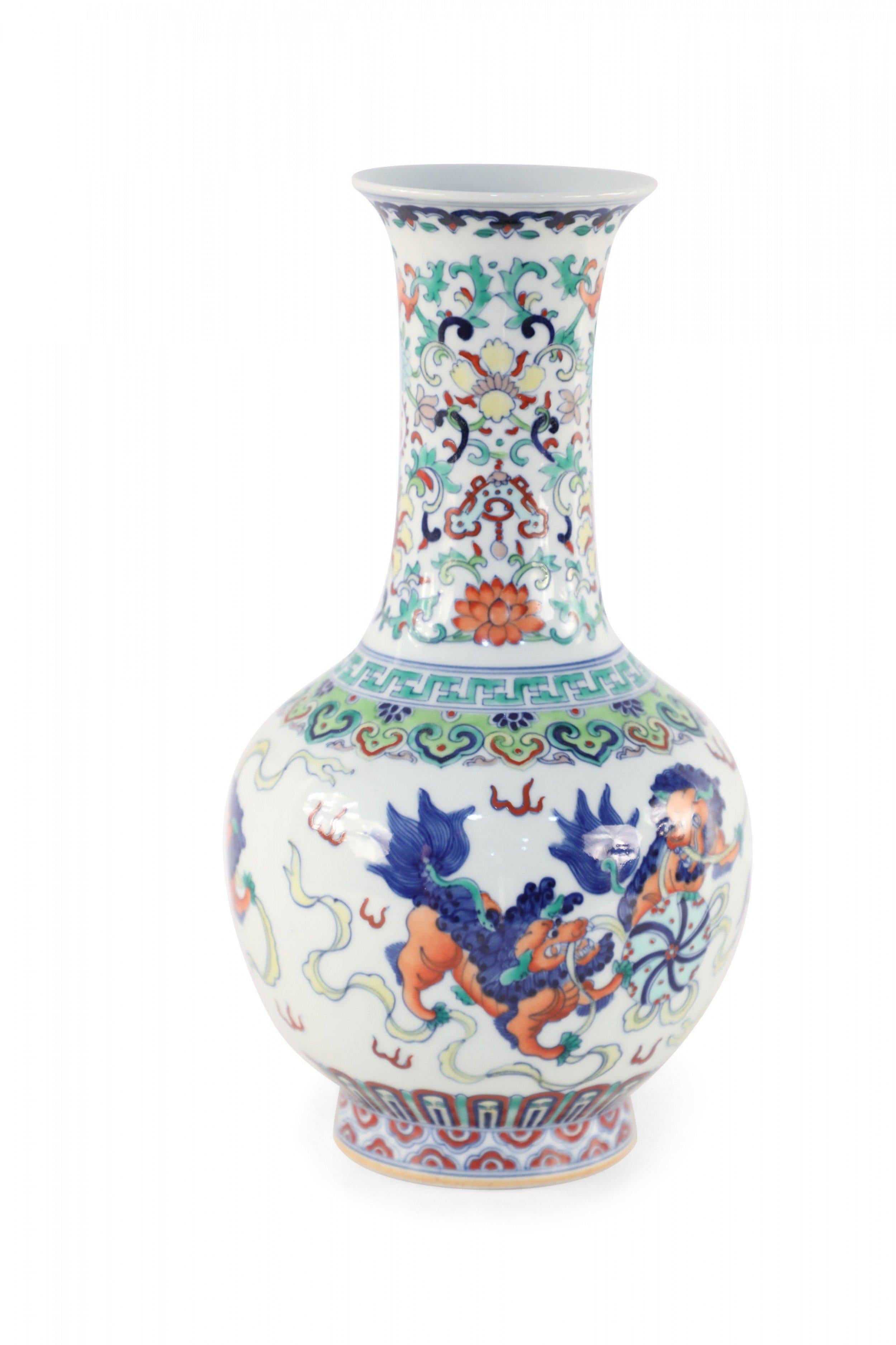 19th Century Chinese White Globular Kylin Motif Porcelain Vase For Sale