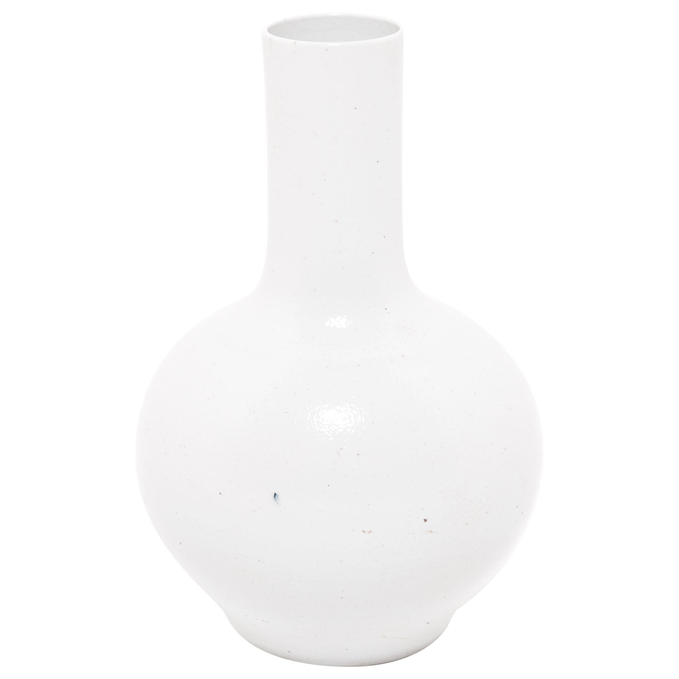 Chinese White Gooseneck Vase