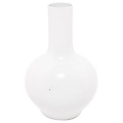 Chinese White Gooseneck Vase