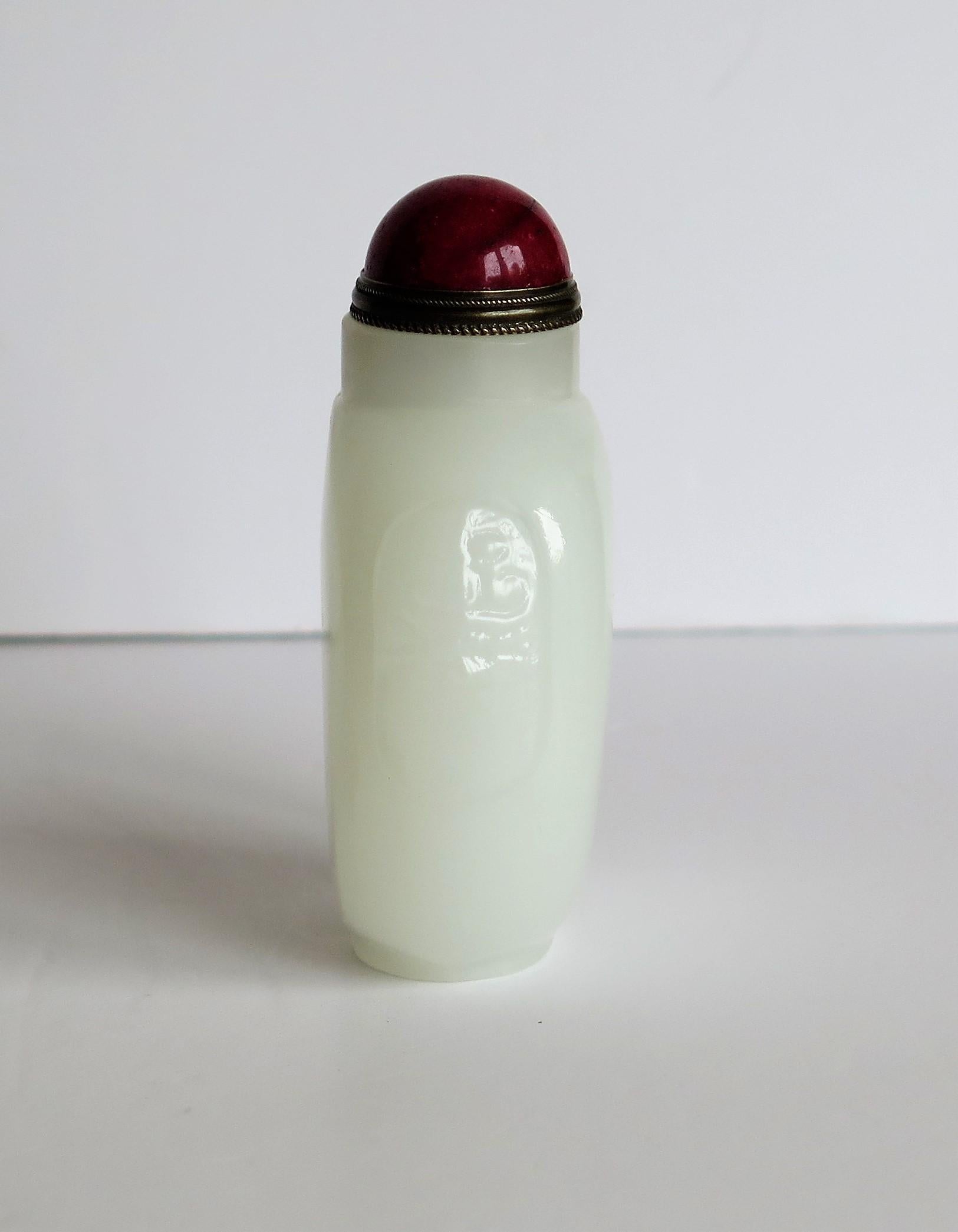 Chinese White Jade Snuff Bottle, Hand Carved with Red Stone Spoon Top   1
