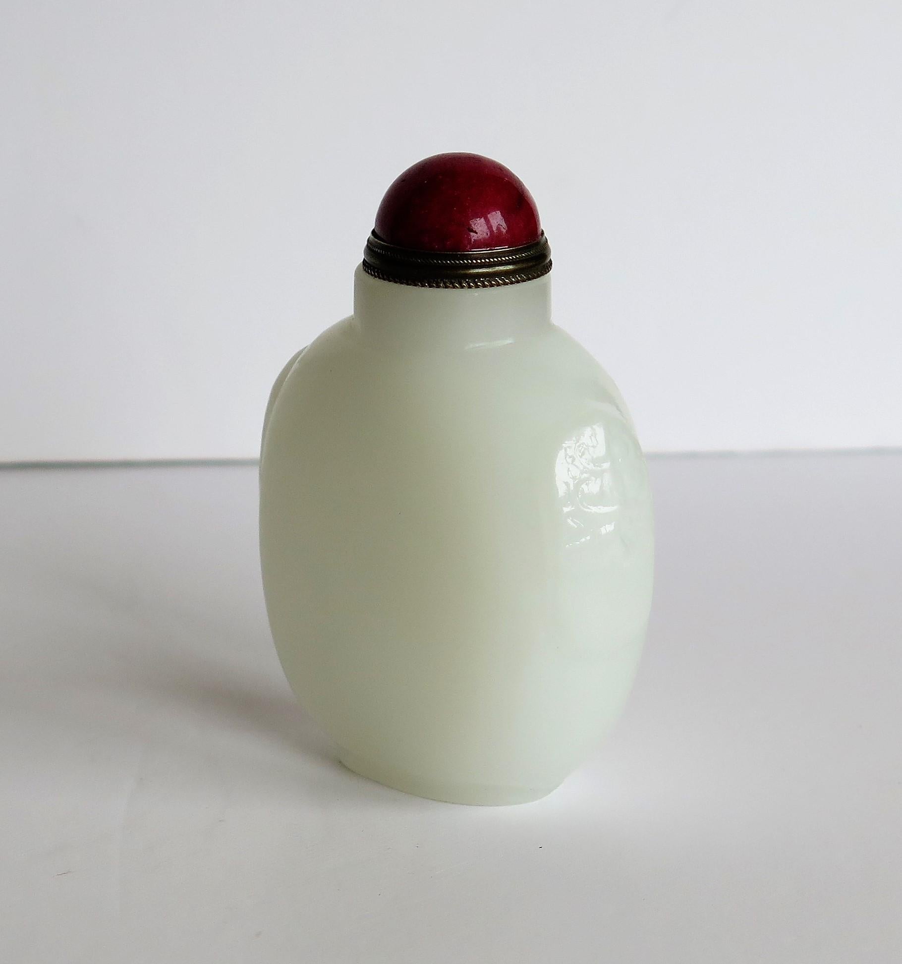 Chinese White Jade Snuff Bottle, Hand Carved with Red Stone Spoon Top 2