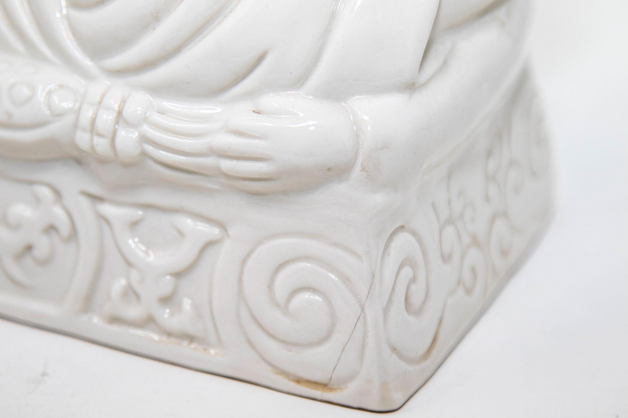 Reposacabezas de porcelana blanca china Ho Ho Boy c. 1950 Porcelana en venta