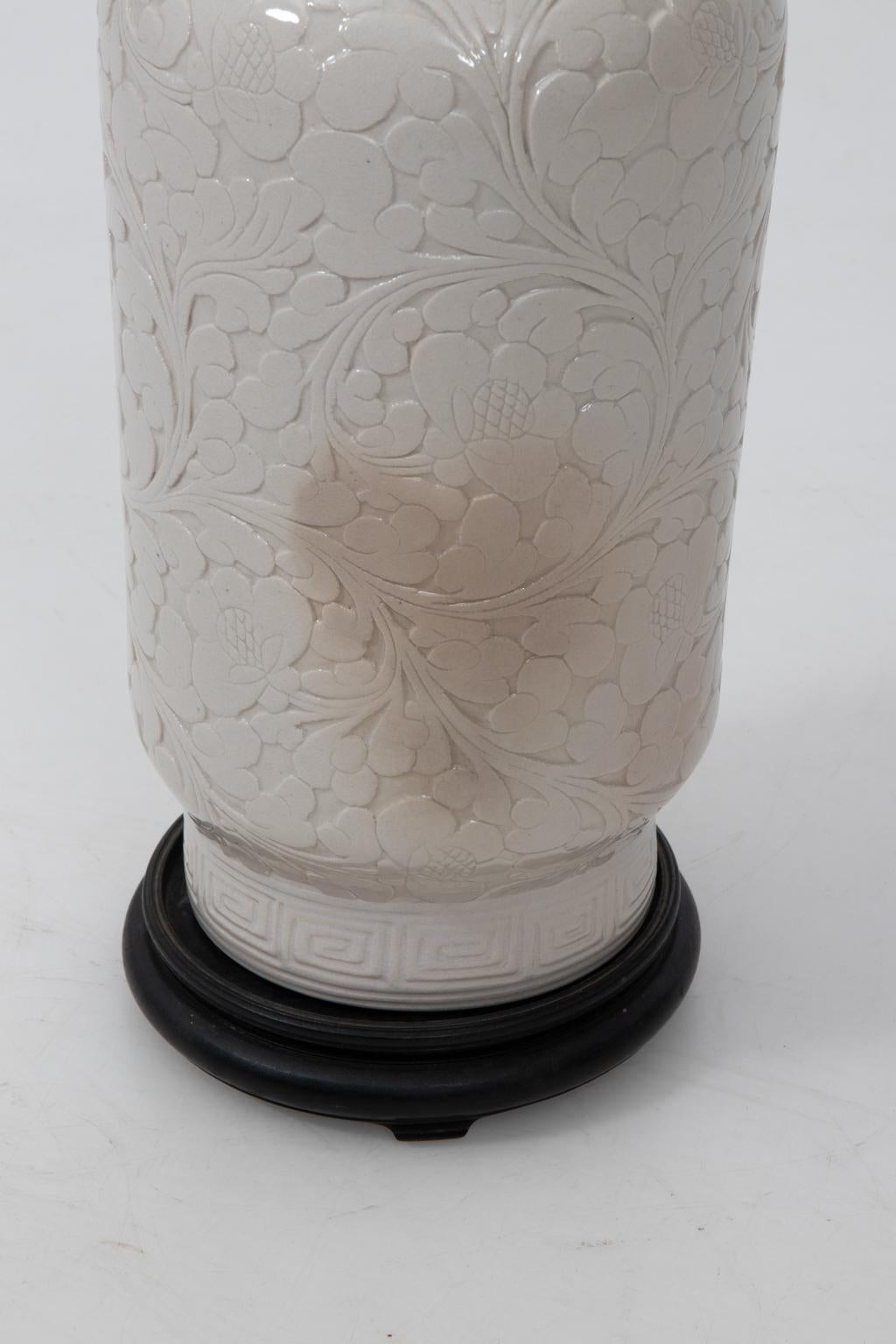 Chinese White Pottery Vase 5