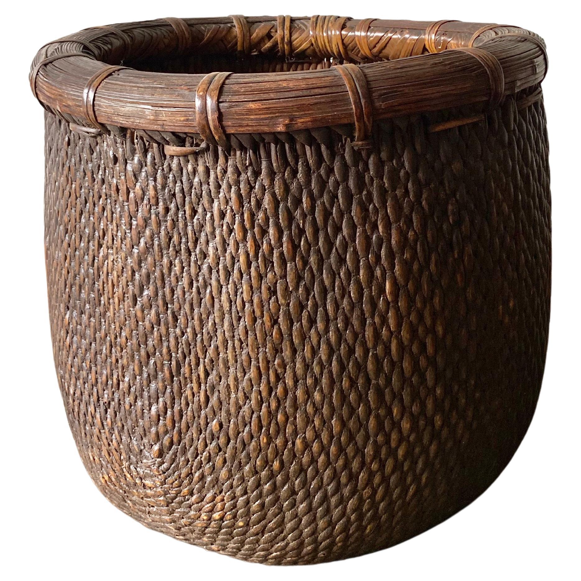 Chinese Willow Reed Grain Basket, Mid-20th Century