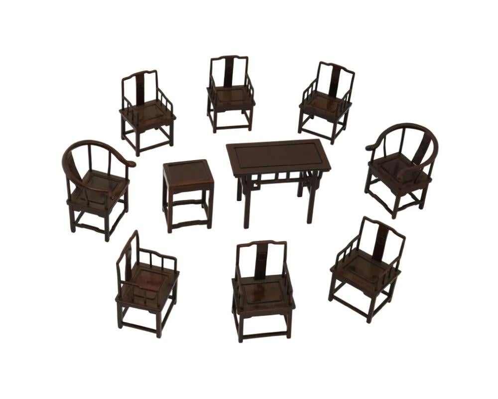 Sillas y mesa chinas de madera para casa de muñecas Chino en venta