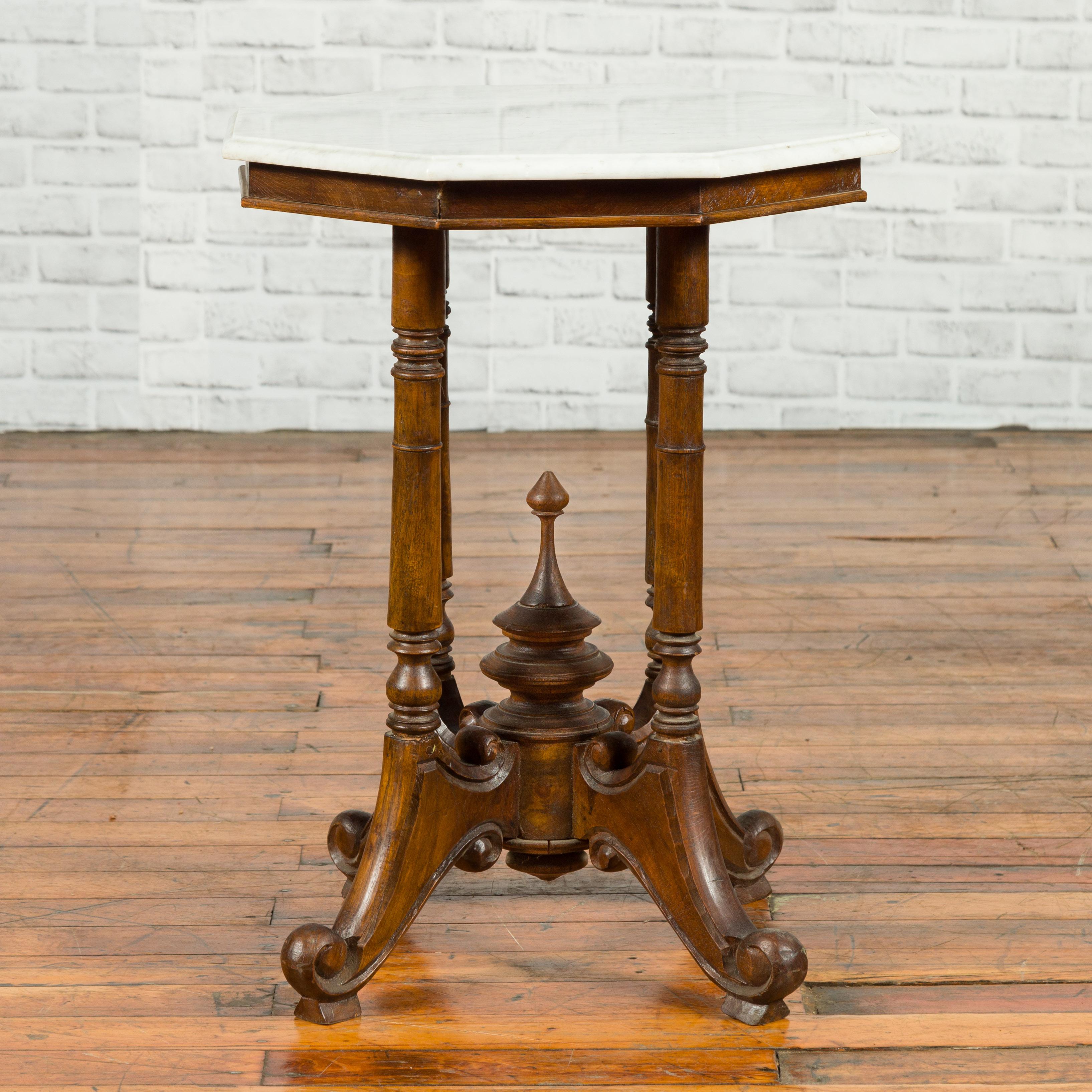 Chinese Wooden Guéridon Side Table with Octagonal White Marble Top and Finial 3