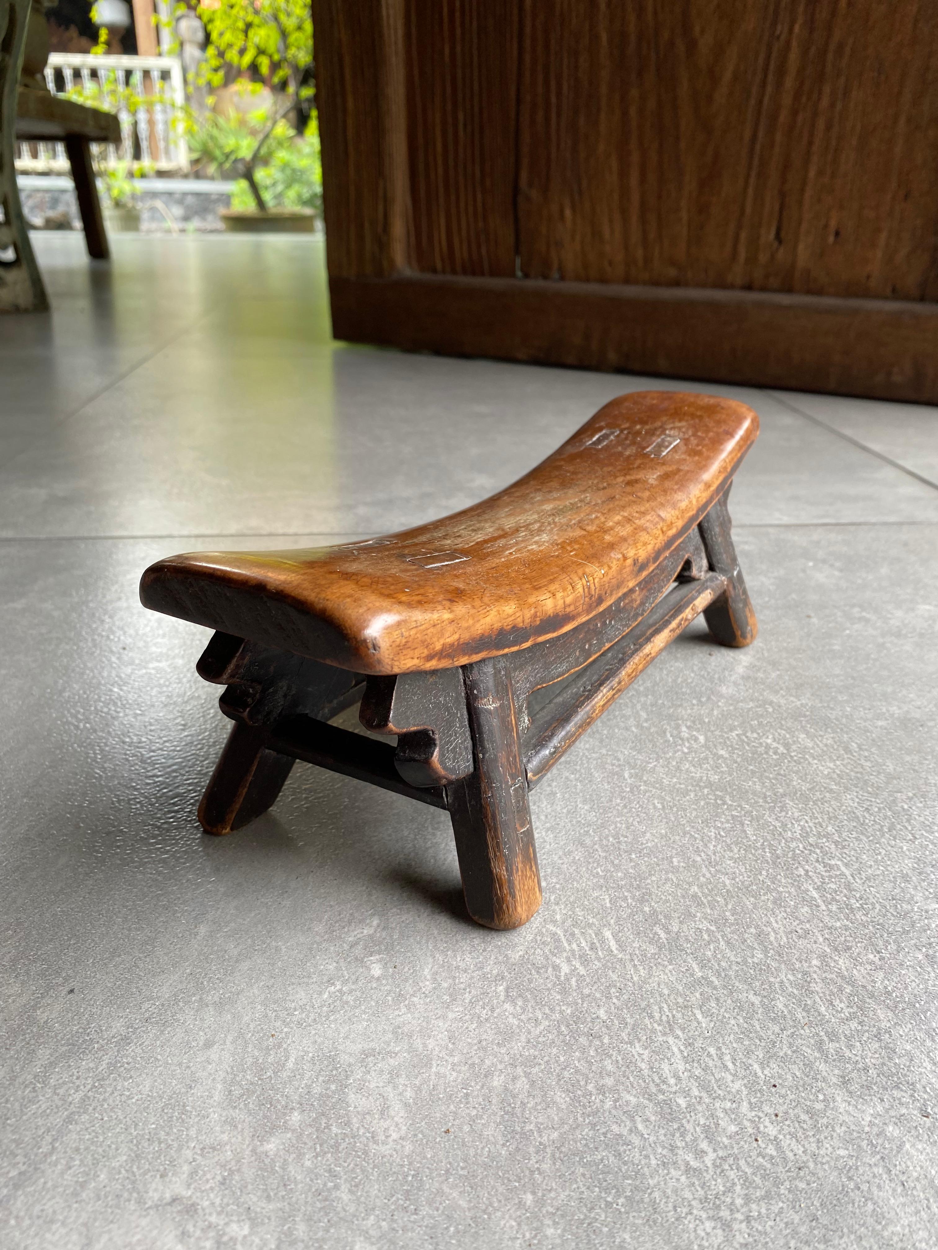 Chinese Wooden Opium Headrest from Early 20th Century In Good Condition In Jimbaran, Bali