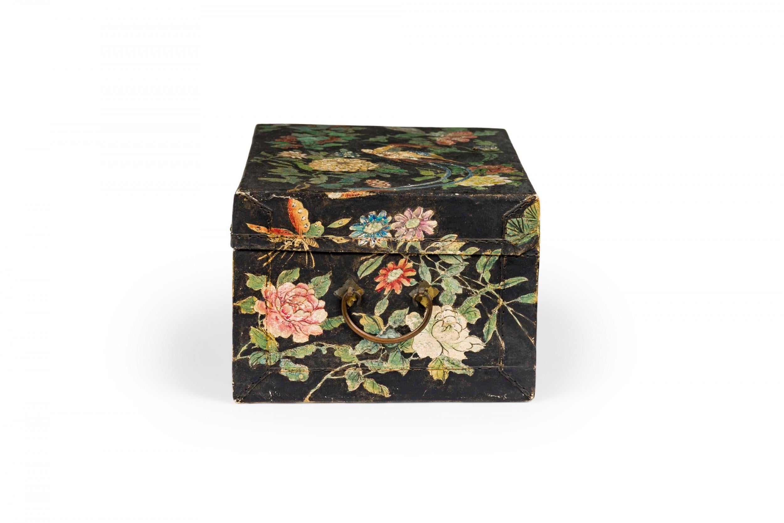 Chinese Wooden Small Rectangular Chest with Hand Painted Exotic Birds For Sale 11