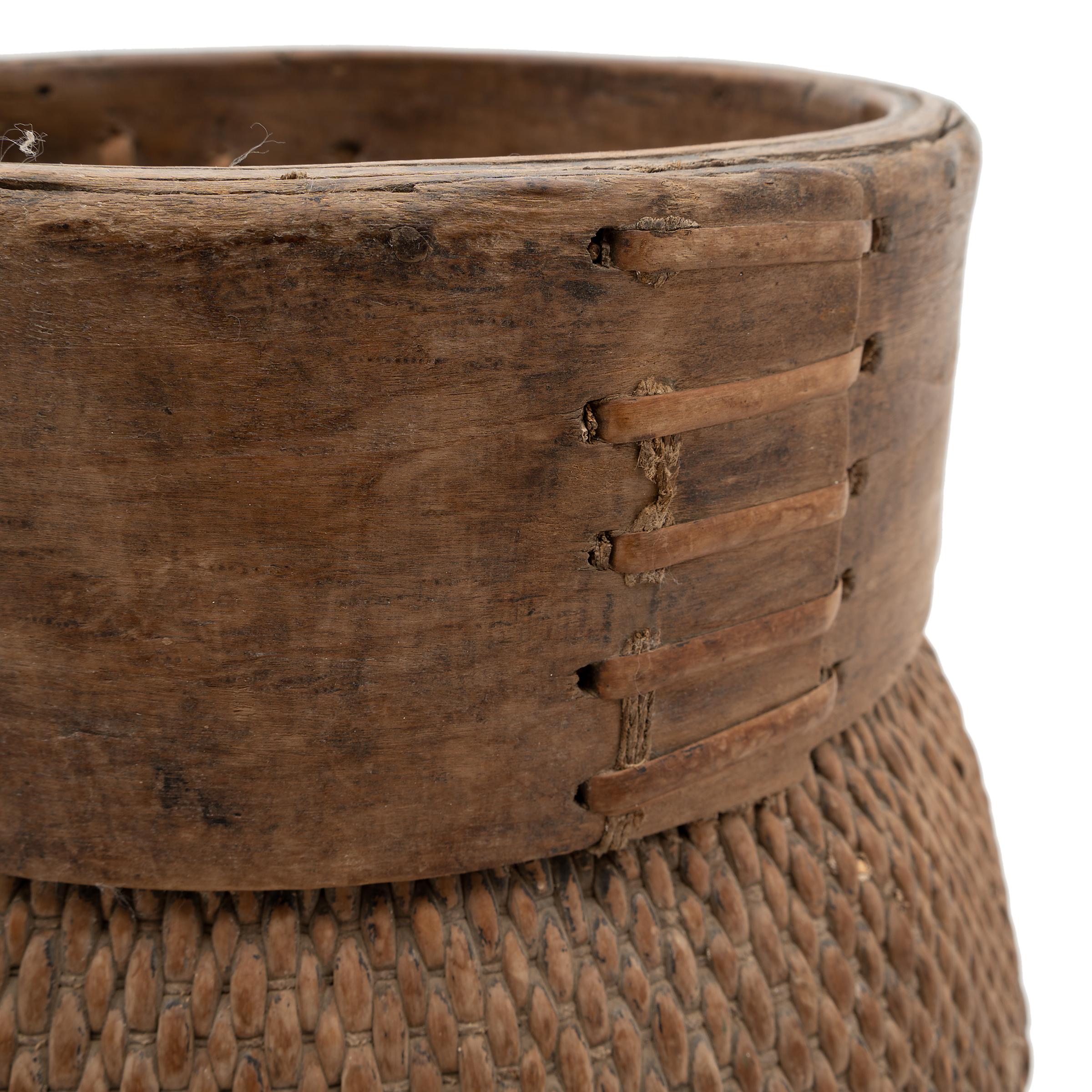 Chinese Woven River Basket, circa 1900 In Good Condition In Chicago, IL
