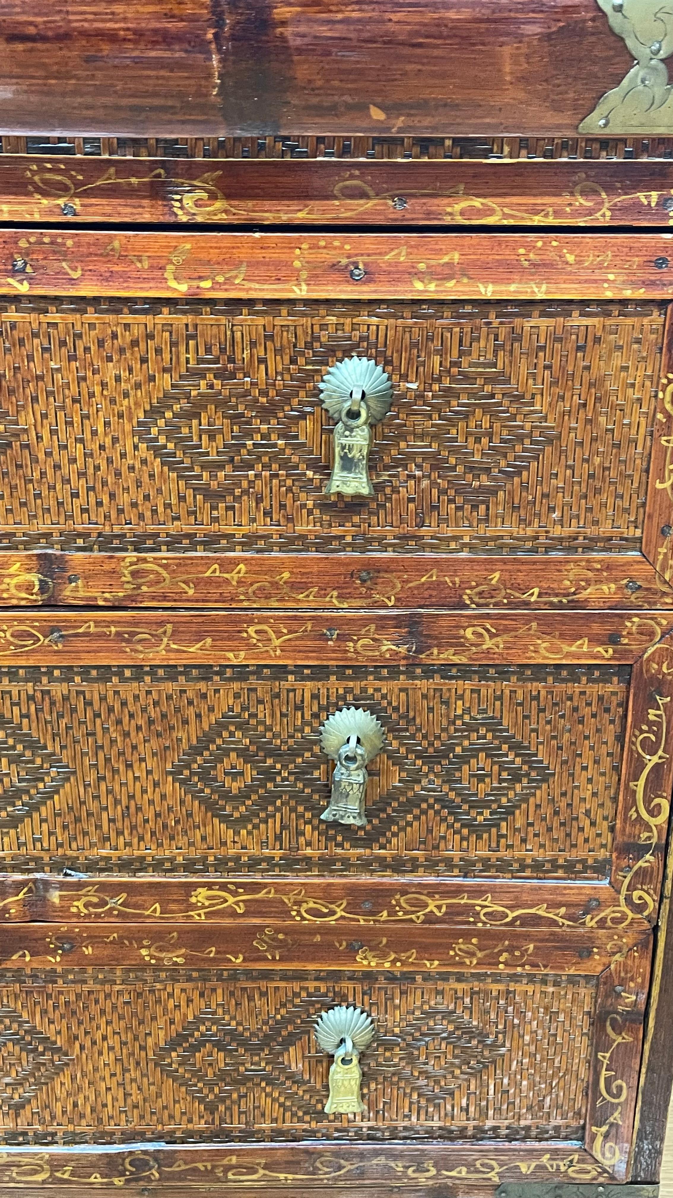 Chinese woven wedding four drawer traveling chest signed In Good Condition For Sale In San Francisco, CA