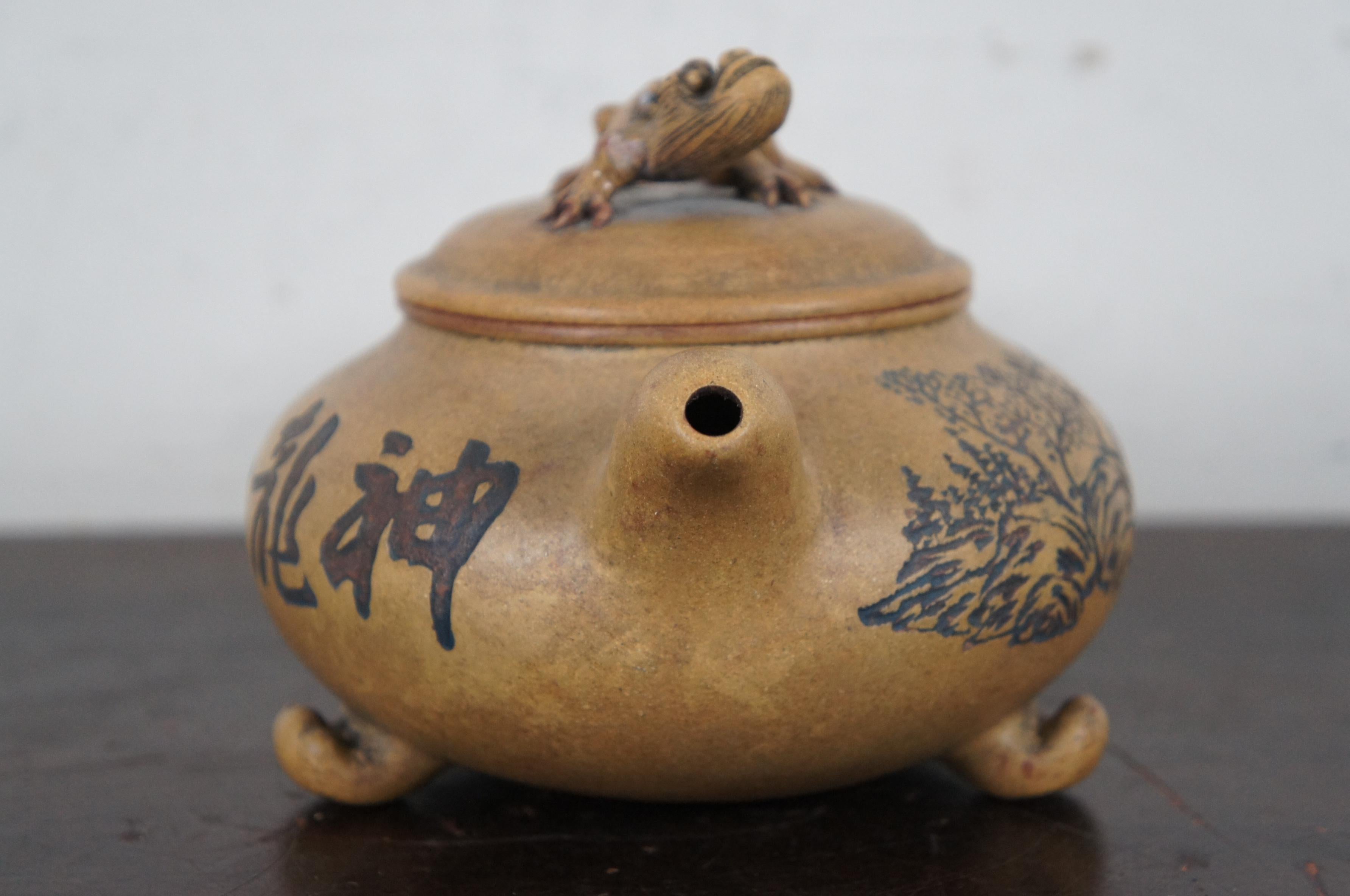 Chinese Yixing Zisha Marked Clay Teapot Gecko Lizard Landscape Footed Figural In Good Condition In Dayton, OH