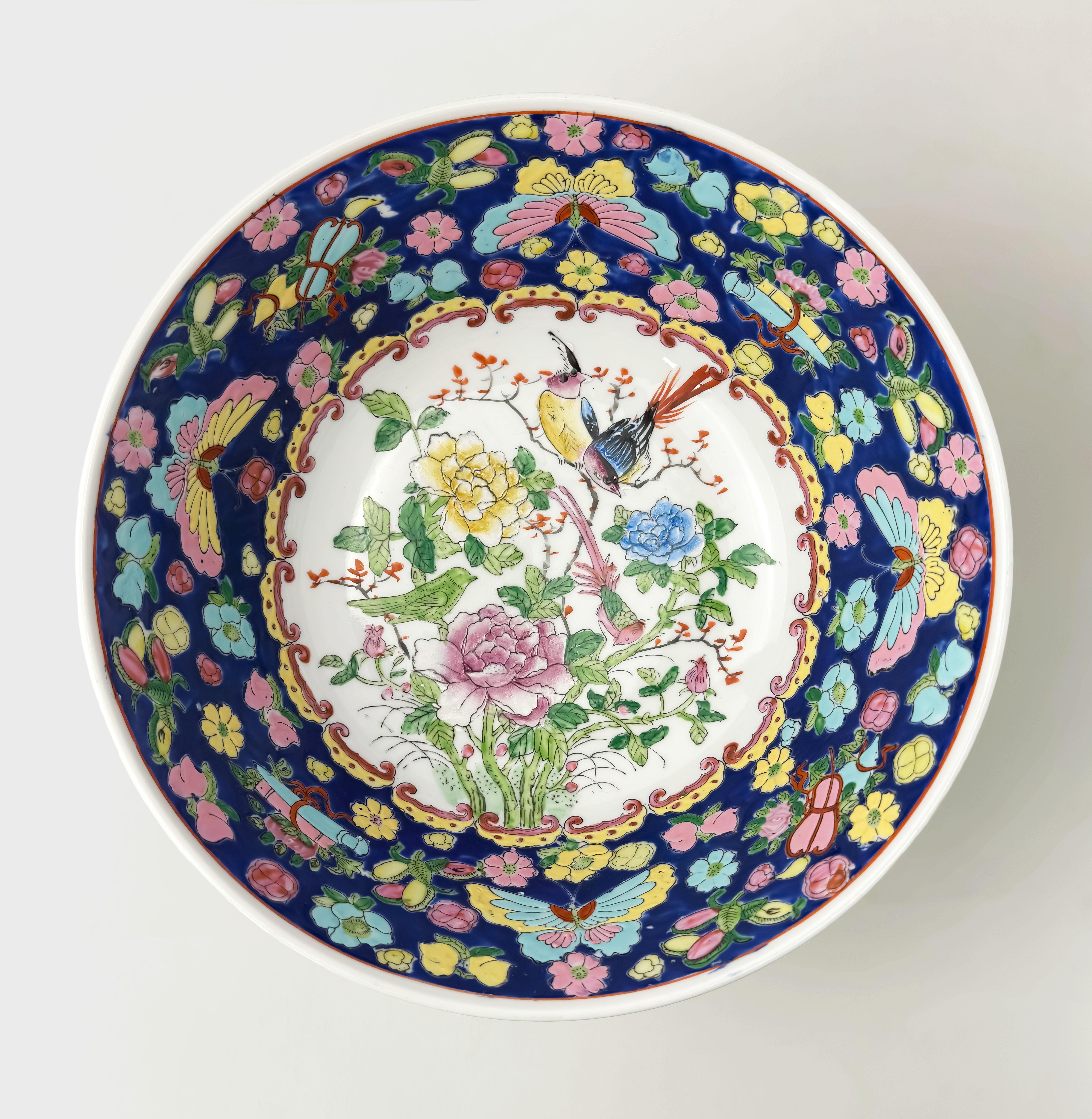 Ponchera de porcelana familiar china 