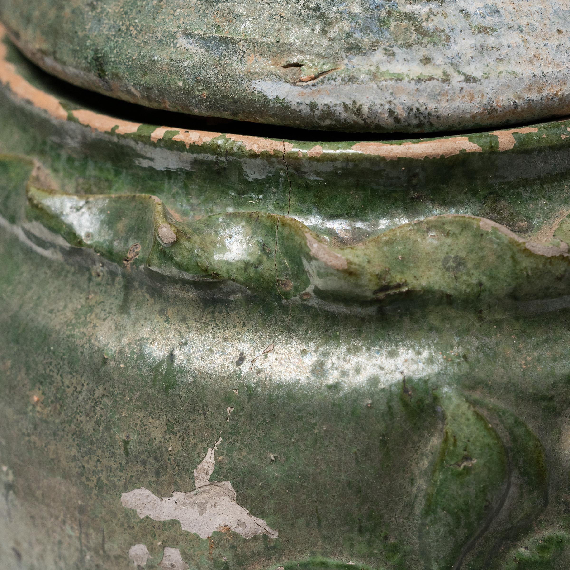 Jarre à lotus chinoise à glaçure verte Yuan, c. 1350 Bon état - En vente à Chicago, IL