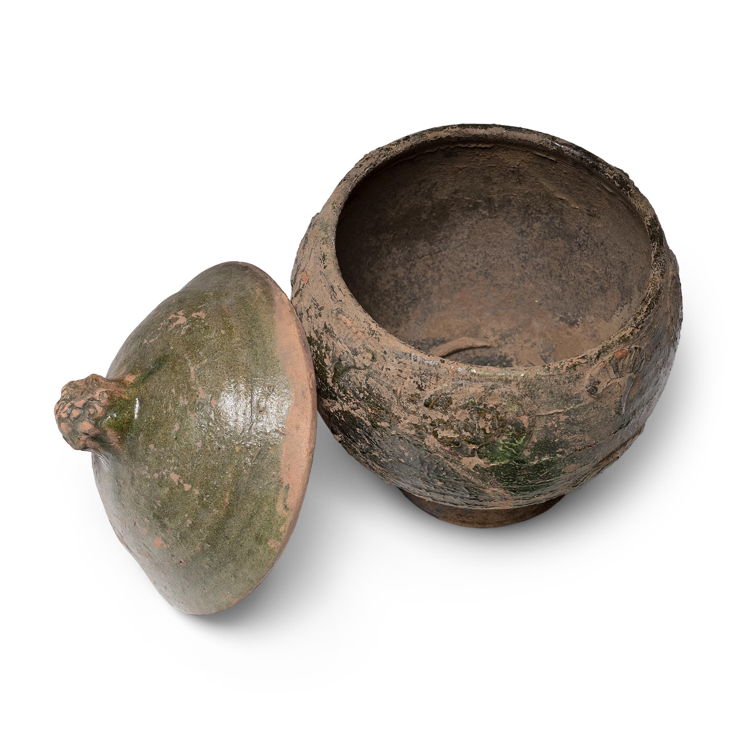 Jarre à offrandes chinoise à glaçure verte Yuan, c. 1350 Bon état - En vente à Chicago, IL