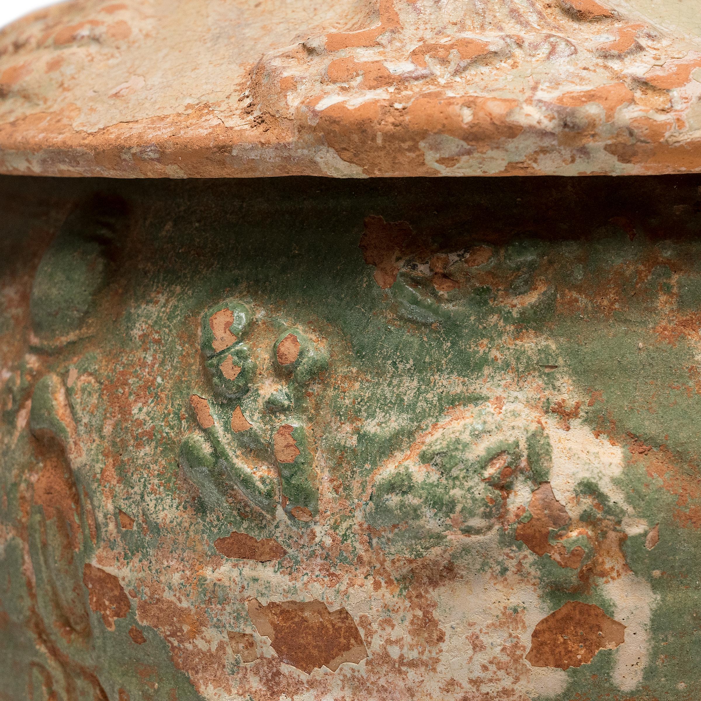 Jarre à lotus chinoise à glaçure verte Yuan, c. 1350 Bon état - En vente à Chicago, IL