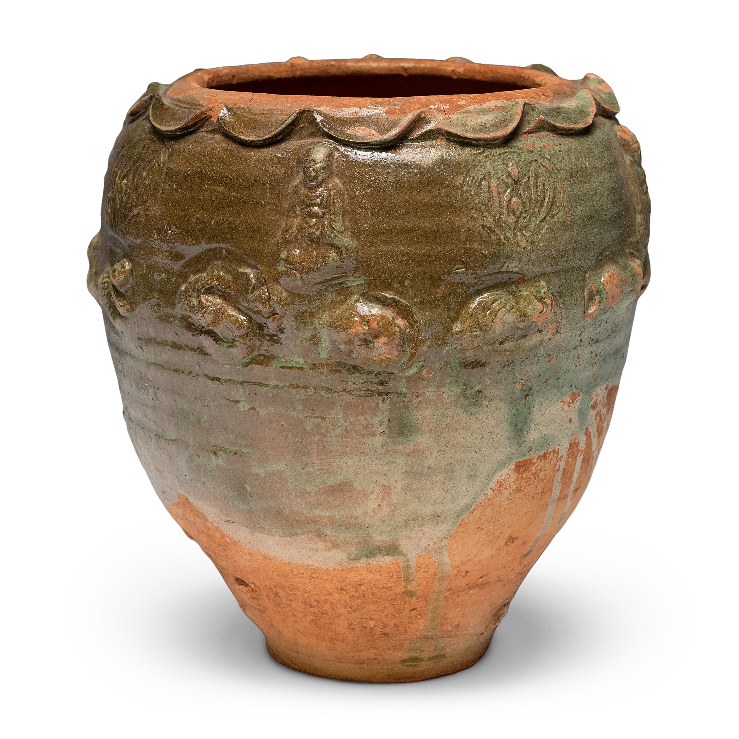 Primitif Chinese Yuan Green Glazed Zodiac Jar, c. 1350 en vente