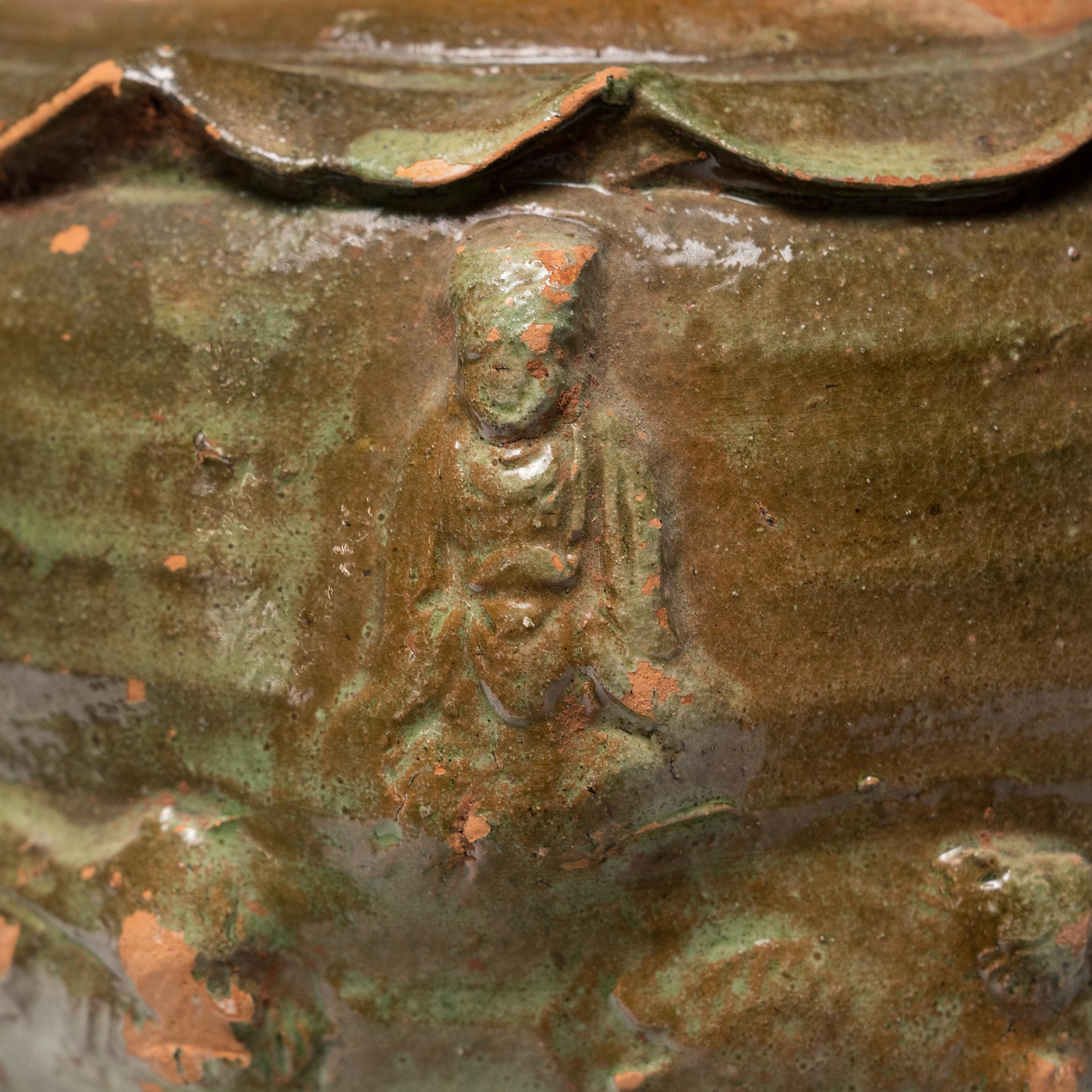 Chinois Chinese Yuan Green Glazed Zodiac Jar, c. 1350 en vente