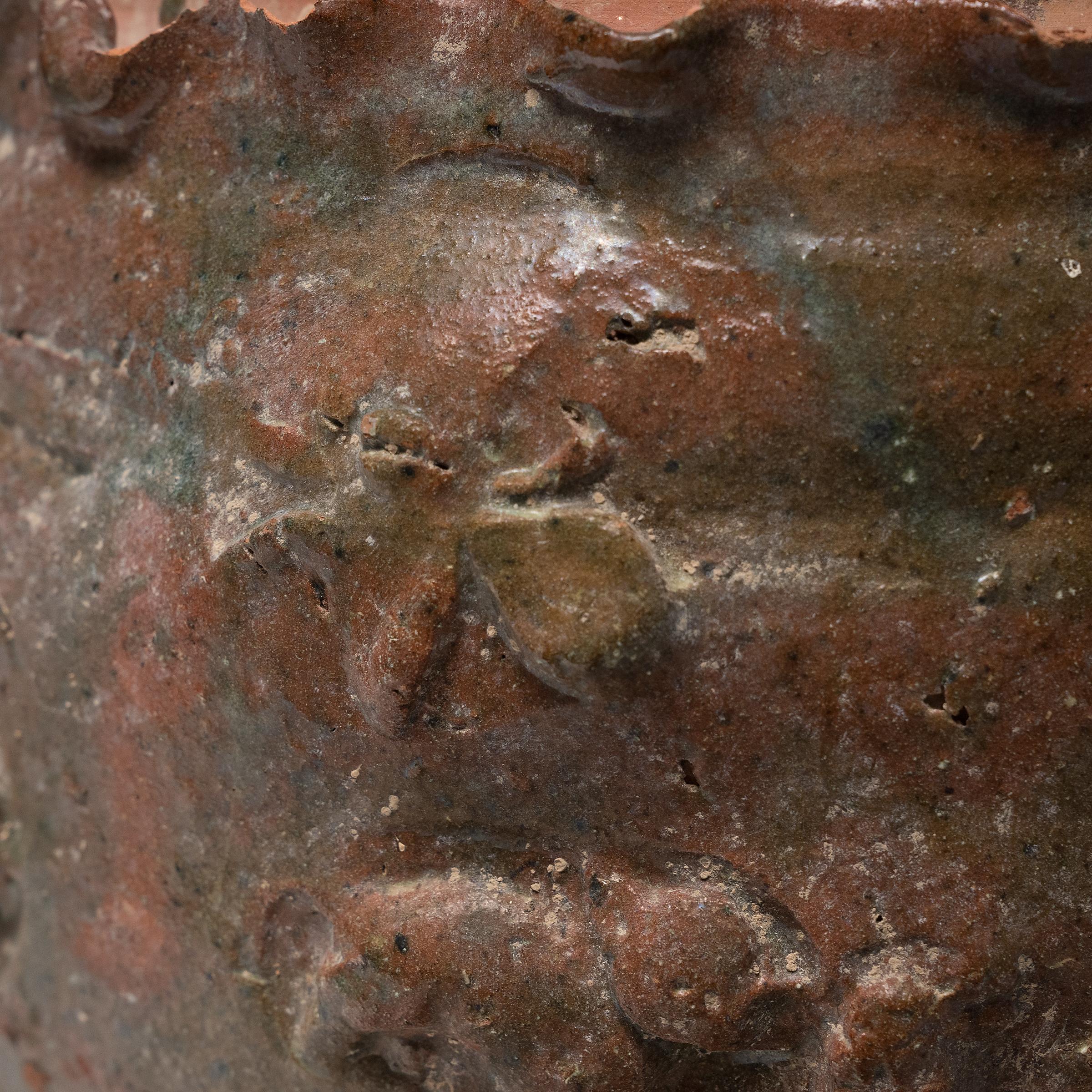 Vernissé Chinese Yuan Green Glazed Zodiac Jar, c. 1350 en vente